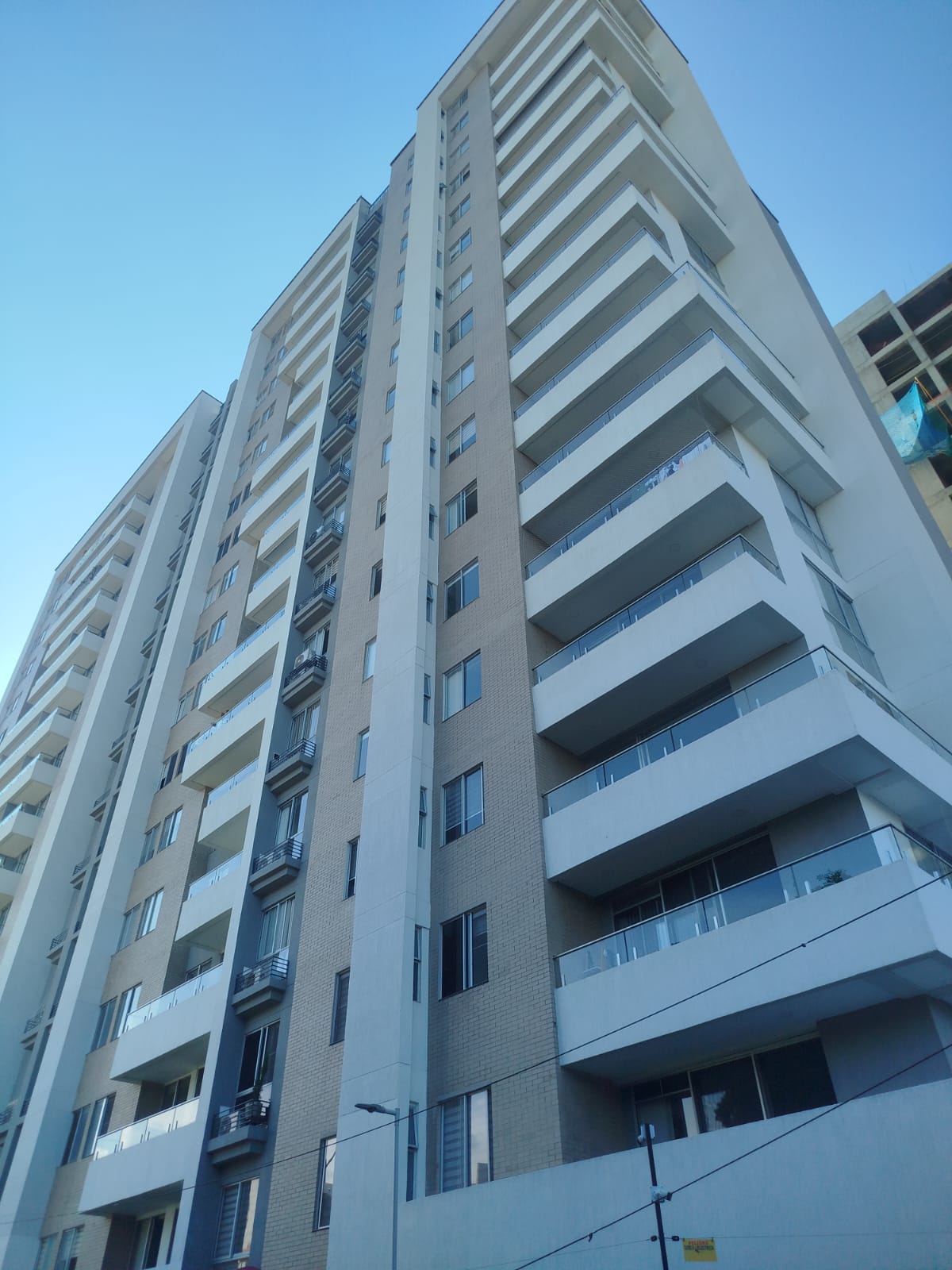 VENTA- APTO- CALI- NOVAPLUS - 3H -3B- 1PP - 110M2- 5PISO C/A - GANGA