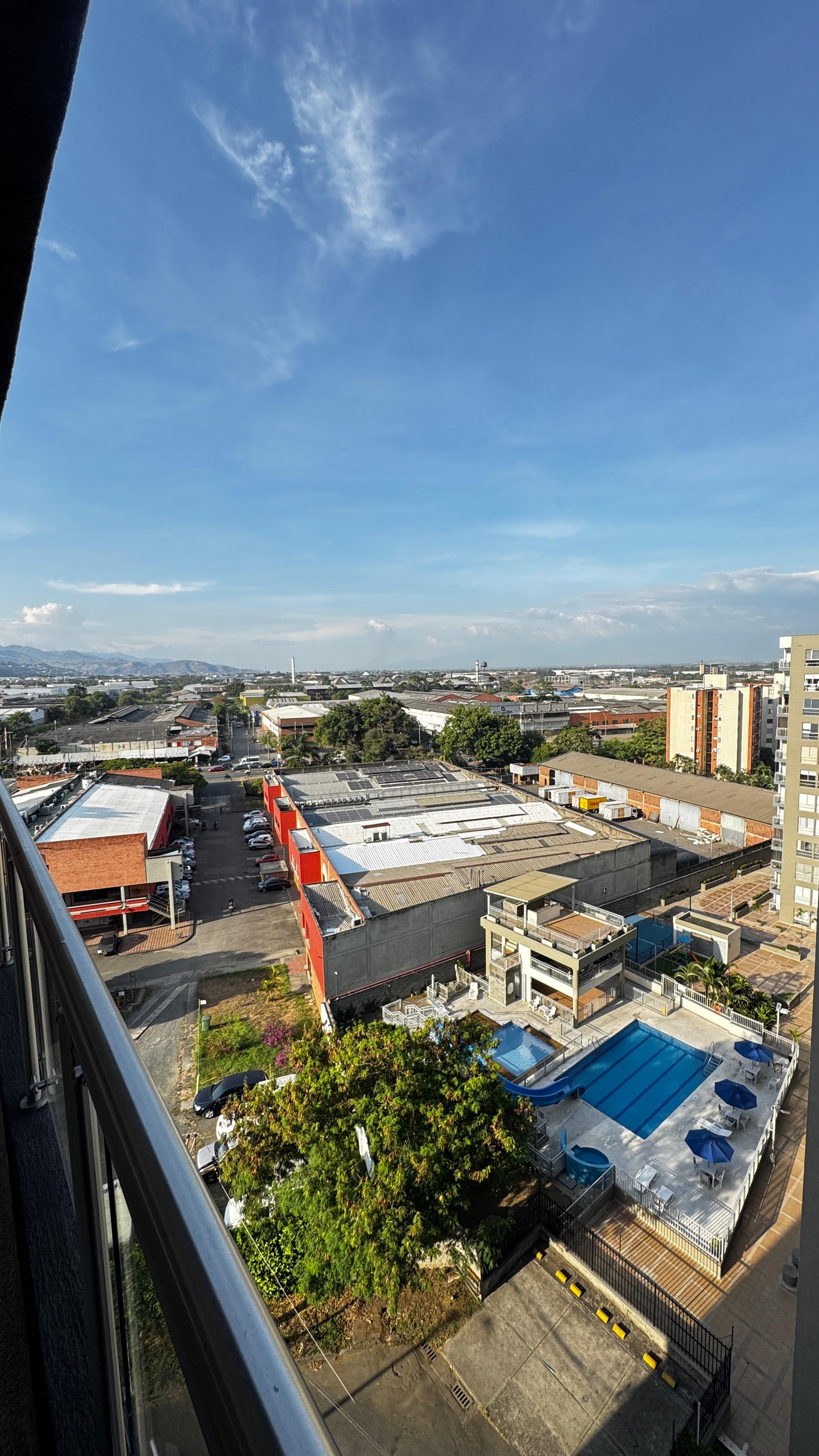 HERMOSO APARTAMENTO EN VENTA EN PISO ALTO LA FLORA 85M2 AL