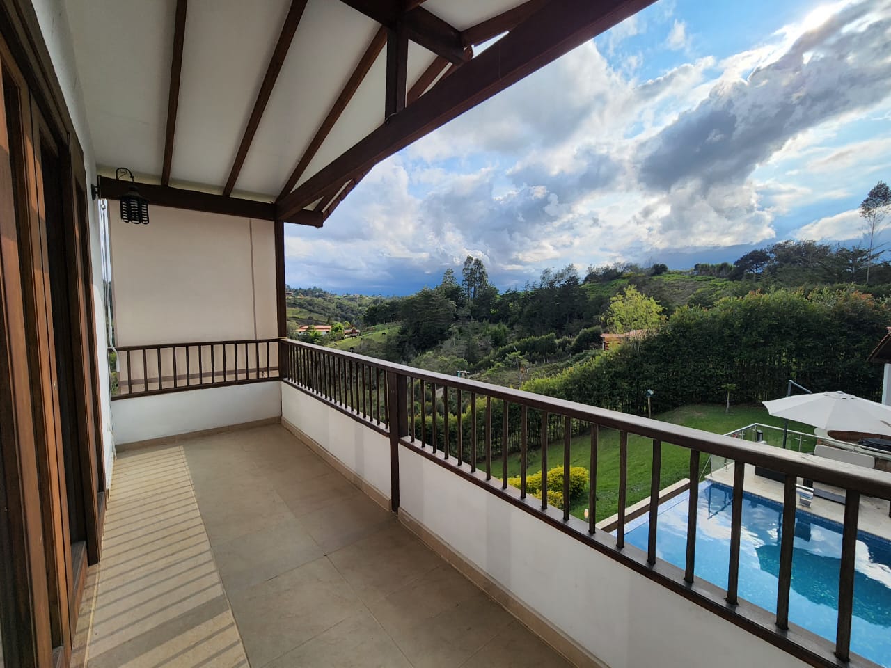 VENTA Y ARRIENDO CASA FINCA AMOBLADA - SAN VICENTE FERRER