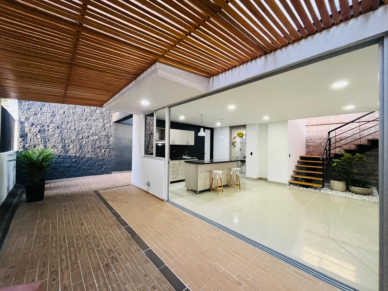 ARRIENDO CASA, ENVIGADO INTERMEDIA