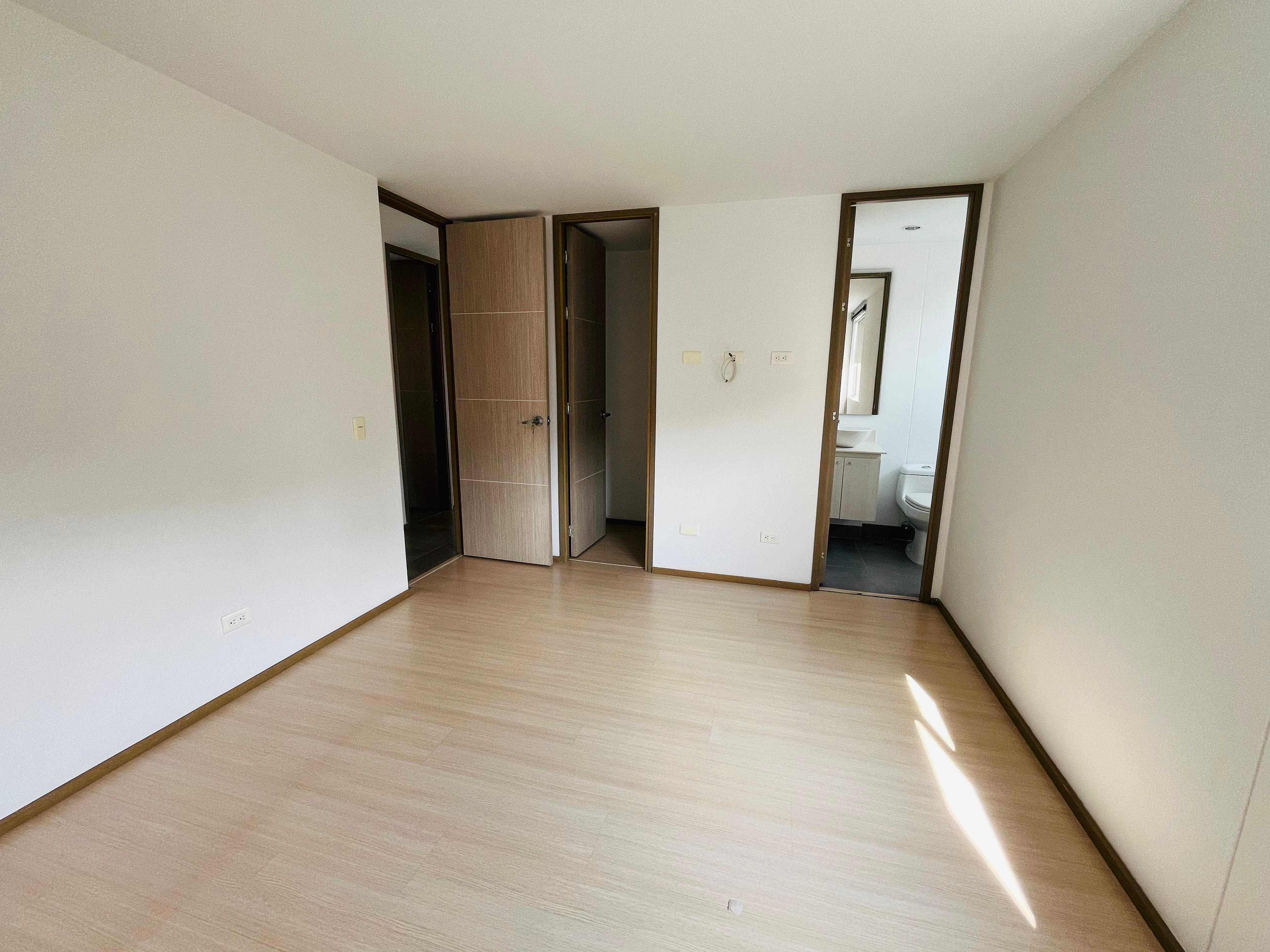 ARRIENDO APARTAMENTO - ENVIGADO EL ESMERALDAL