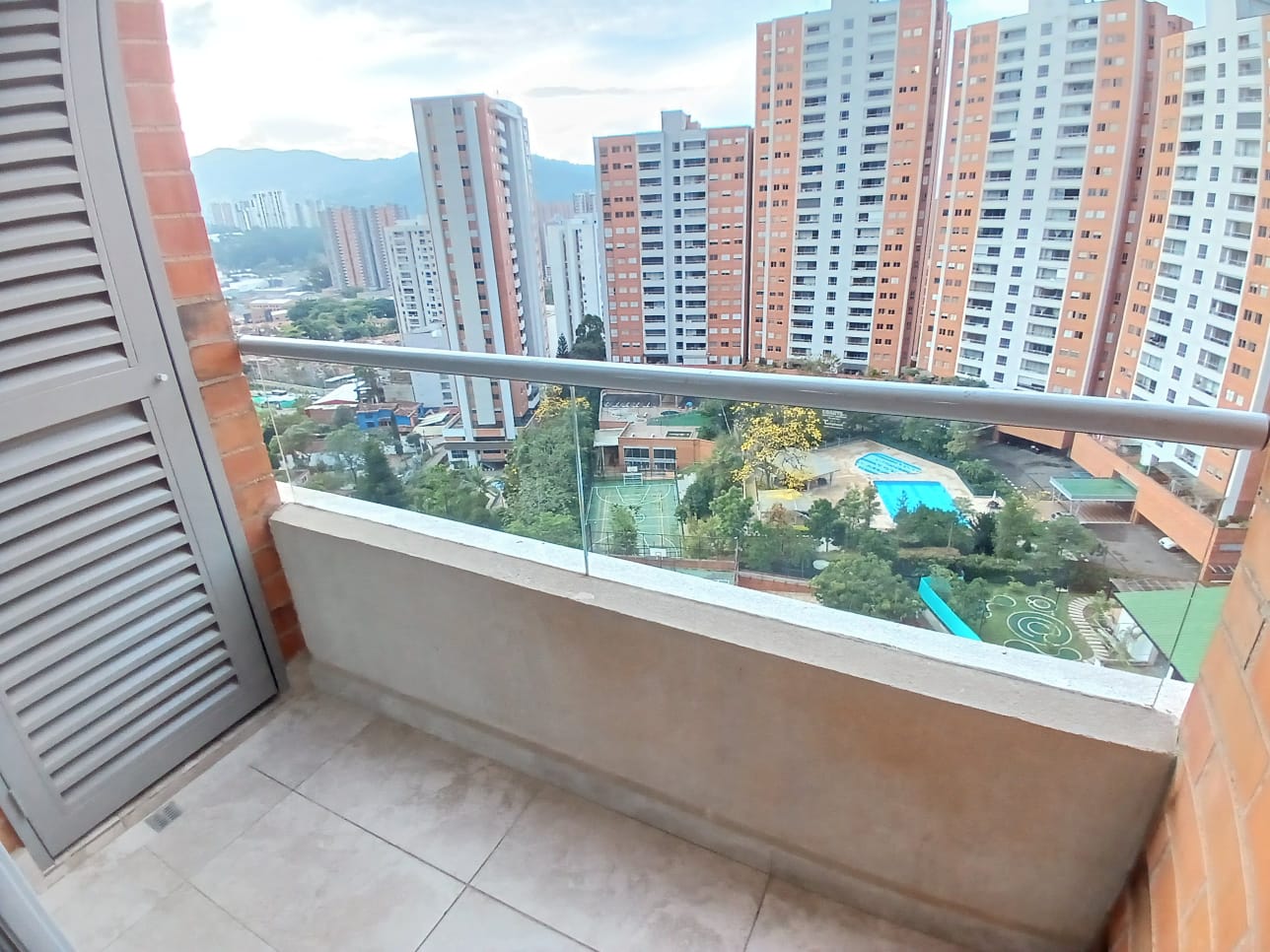 ARRIENDO APARTAMENTO - SABANETA SAN REMO
