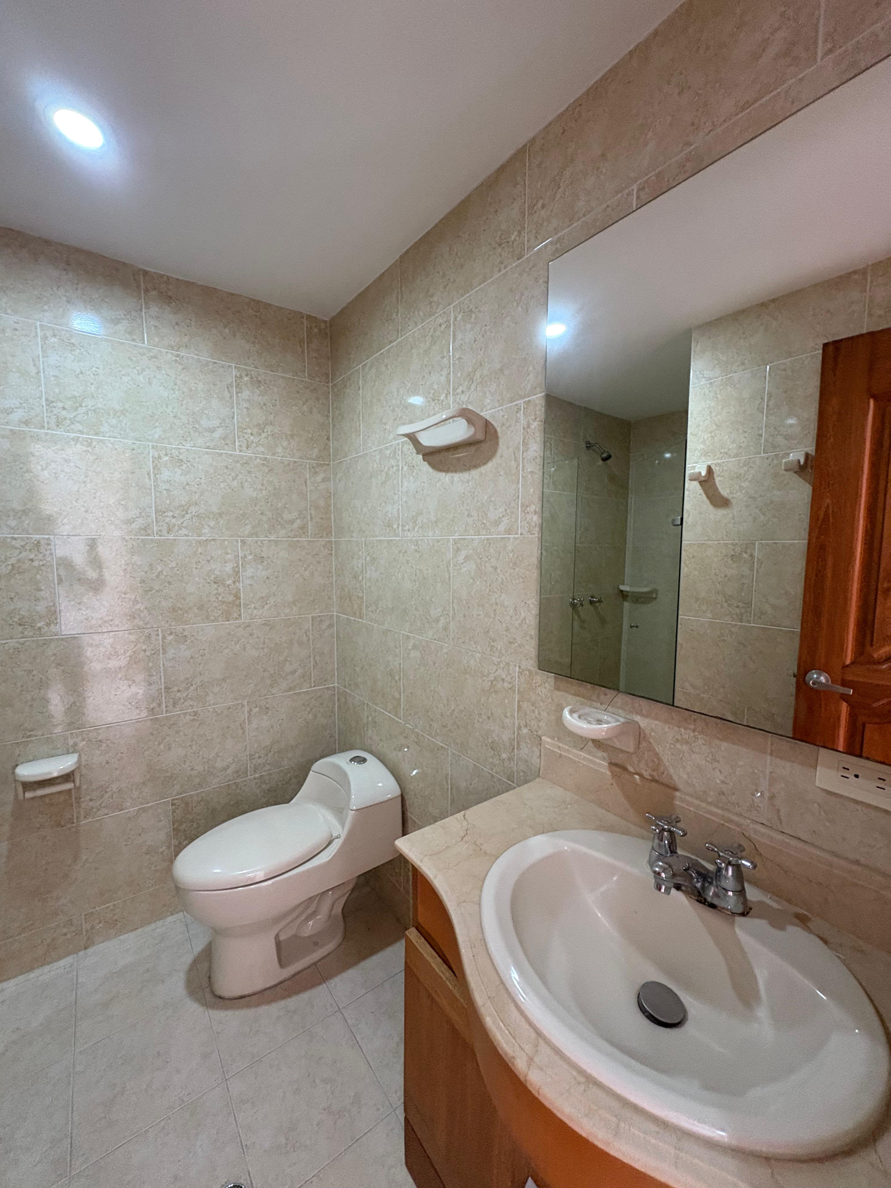 ARRIENDO APARTAMENTO - LAURELES