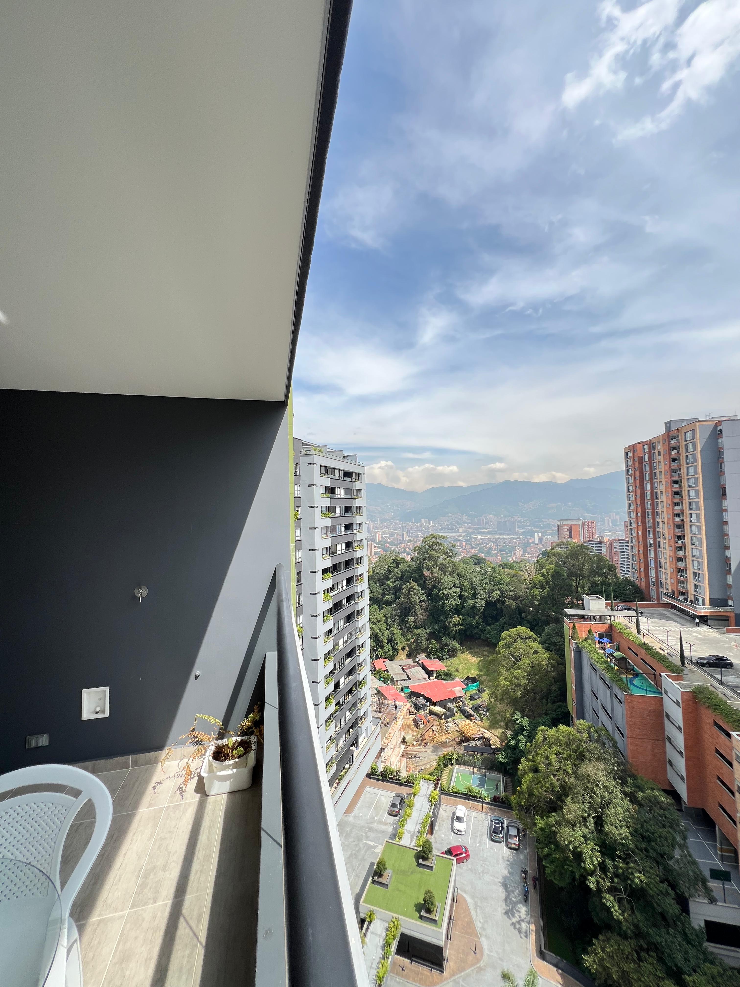 ARRIENDO APARTAMENTO - ENVIGADO LOMA DE LAS BRUJAS