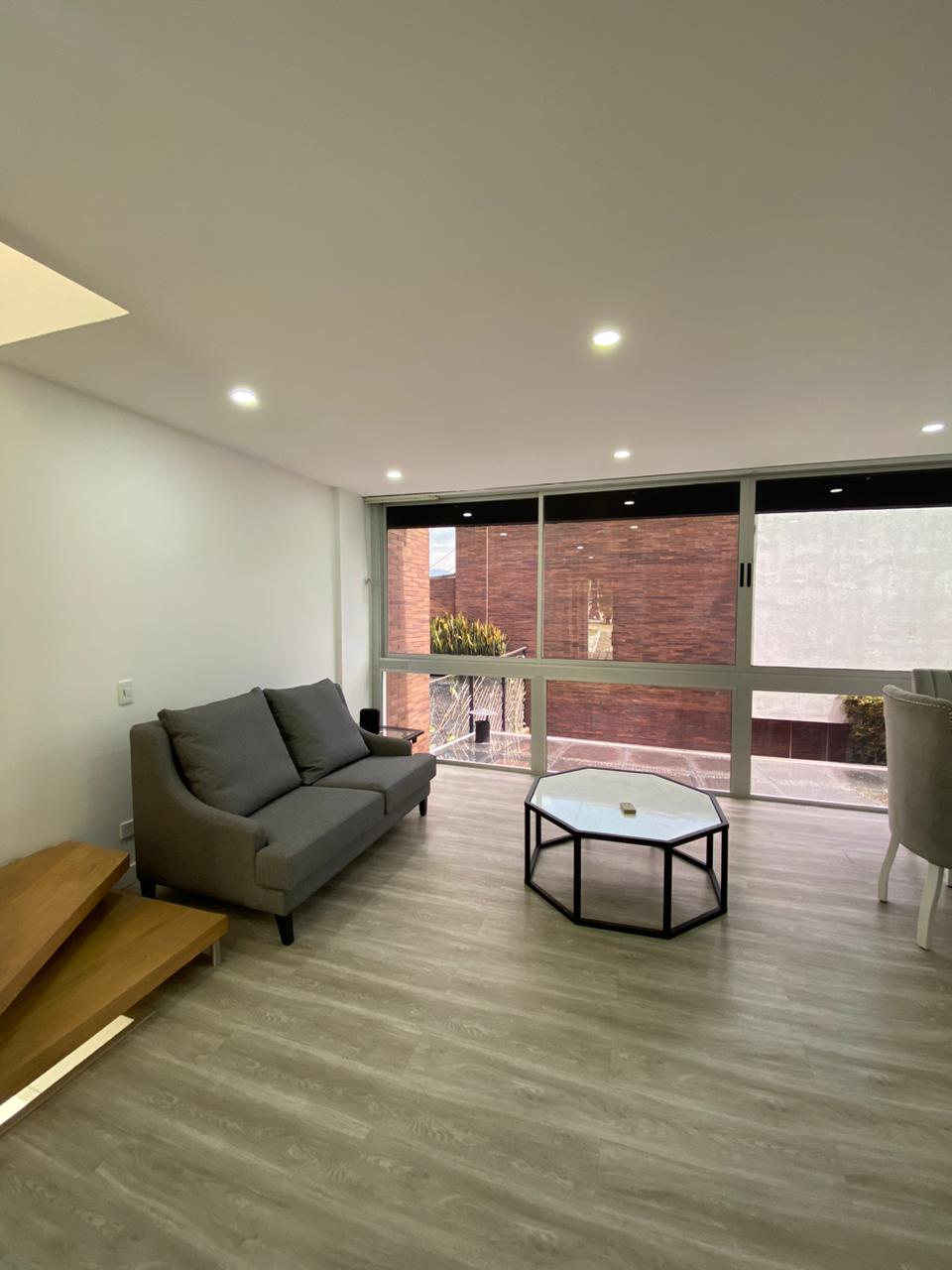 ARRIENDO CASA - ENVIGADO LOMA DEL CHOCHO