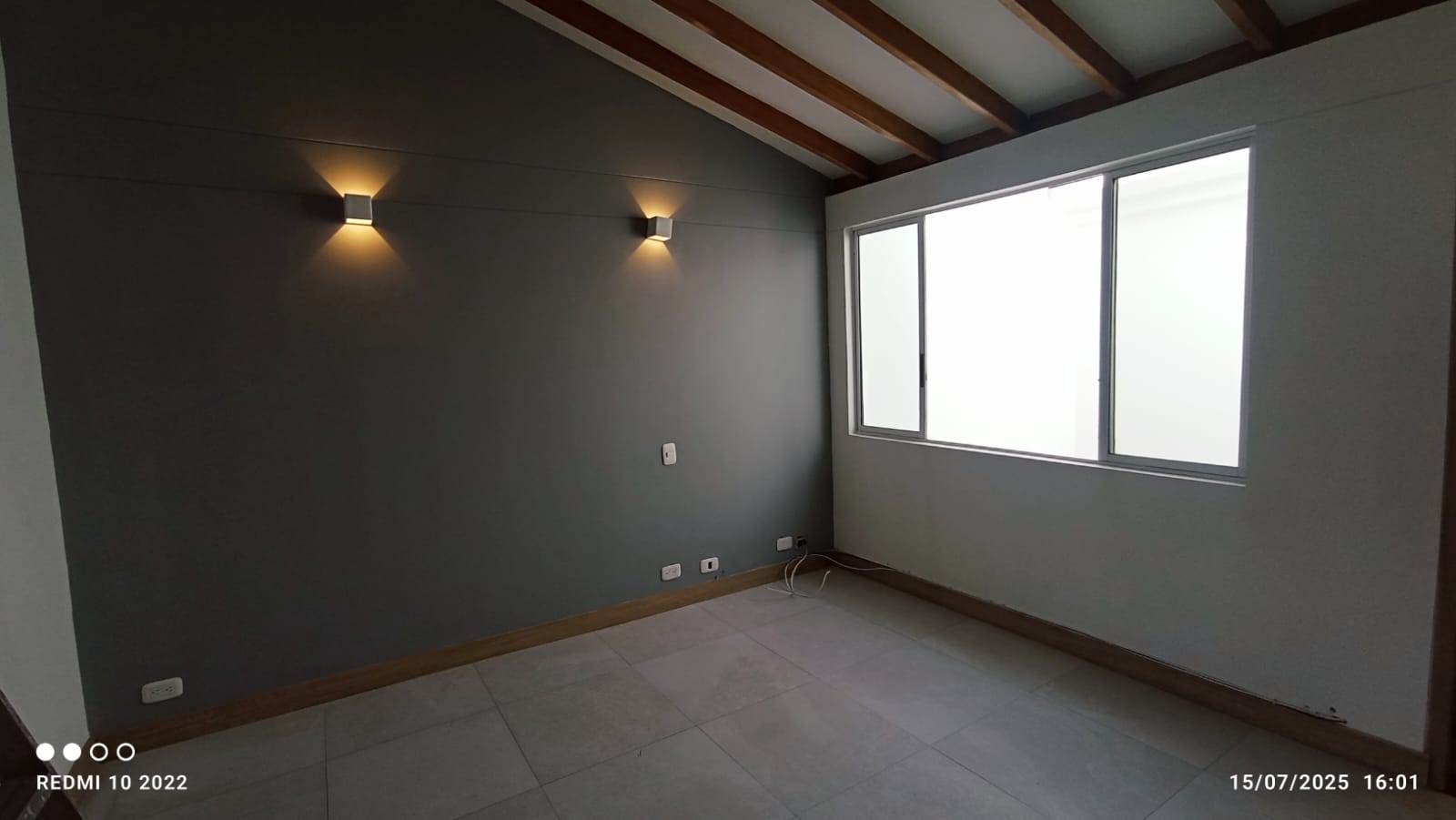 ARRIENDO CASA - ENVIGADO SECTOR INTERMEDIA