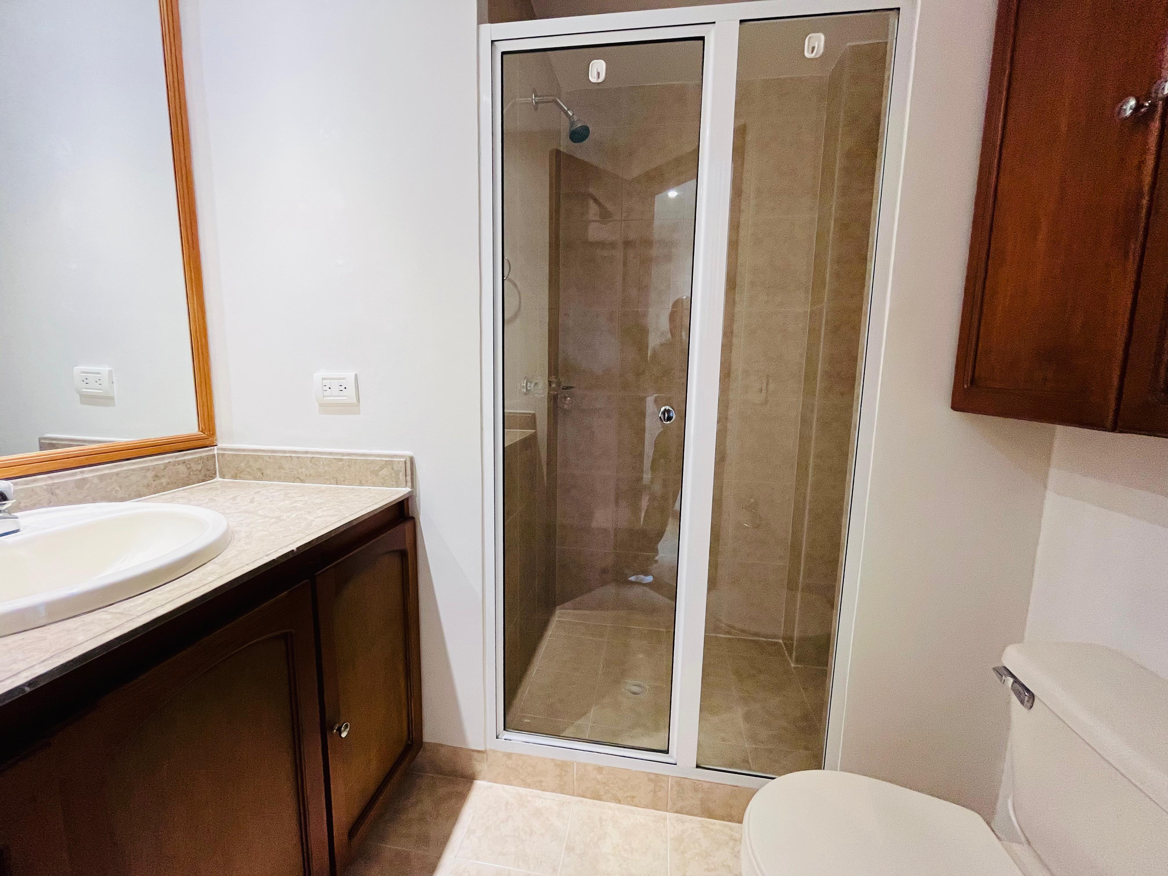 ARRIENDO APARTAMENTO - POBLADO SECTOR INFERIOR CON LOS BALSOS