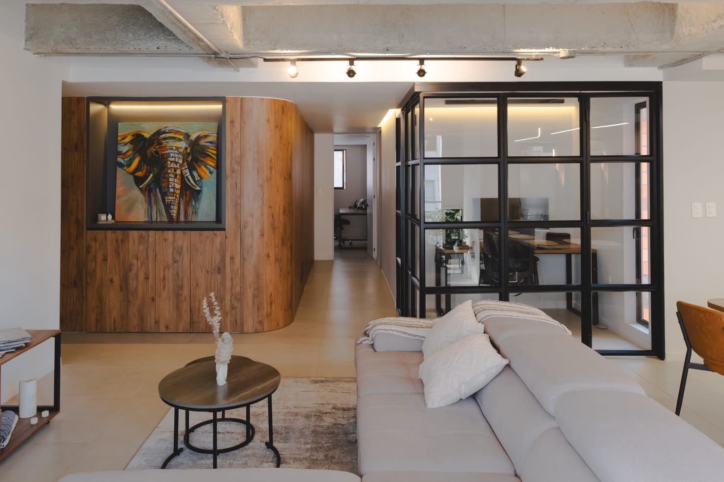 ARRIENDO APARTAMENTO AMOBLADO - CONQUISTADORES