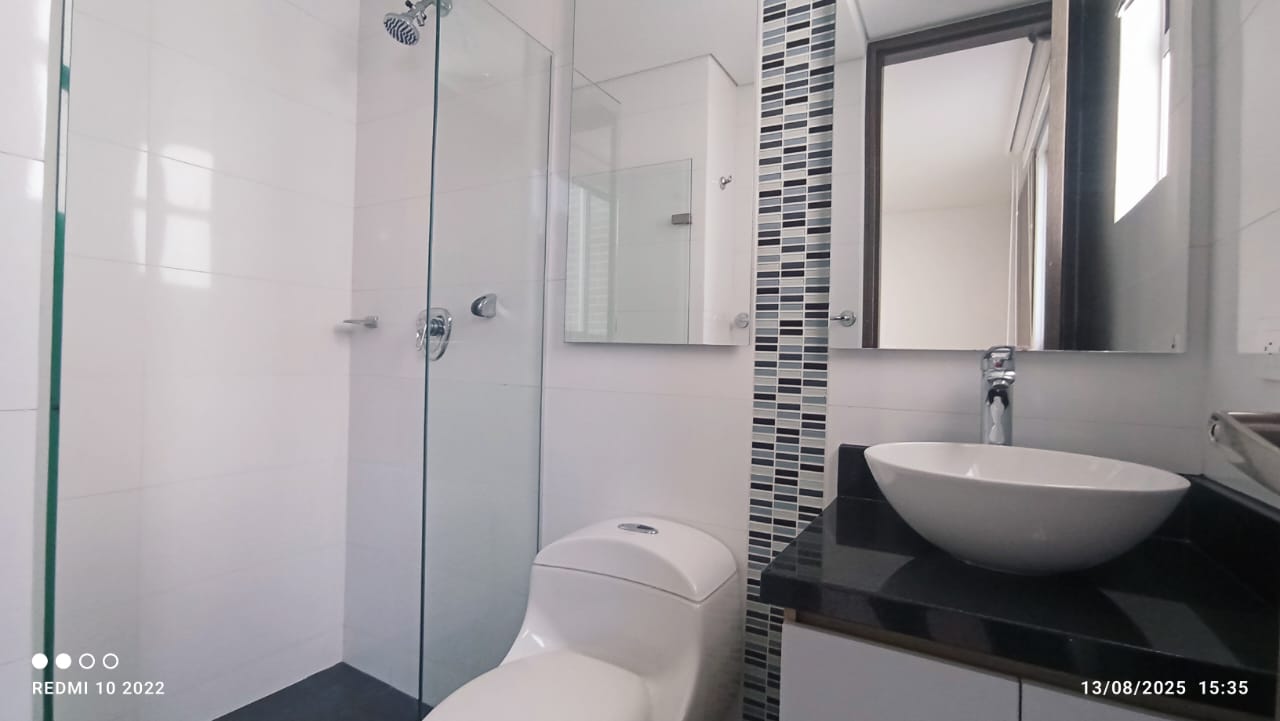 ARRIENDO APARTAMENTO - POBLADO LOMA DE LOS PARRA