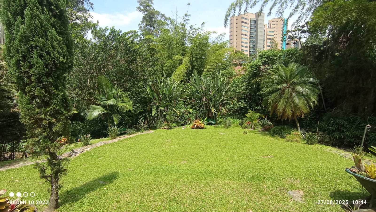 ARRIENDO CASA CAMPESTRE INDEPENDIENTE - POBLADO LOMA DE LOS BALSOS