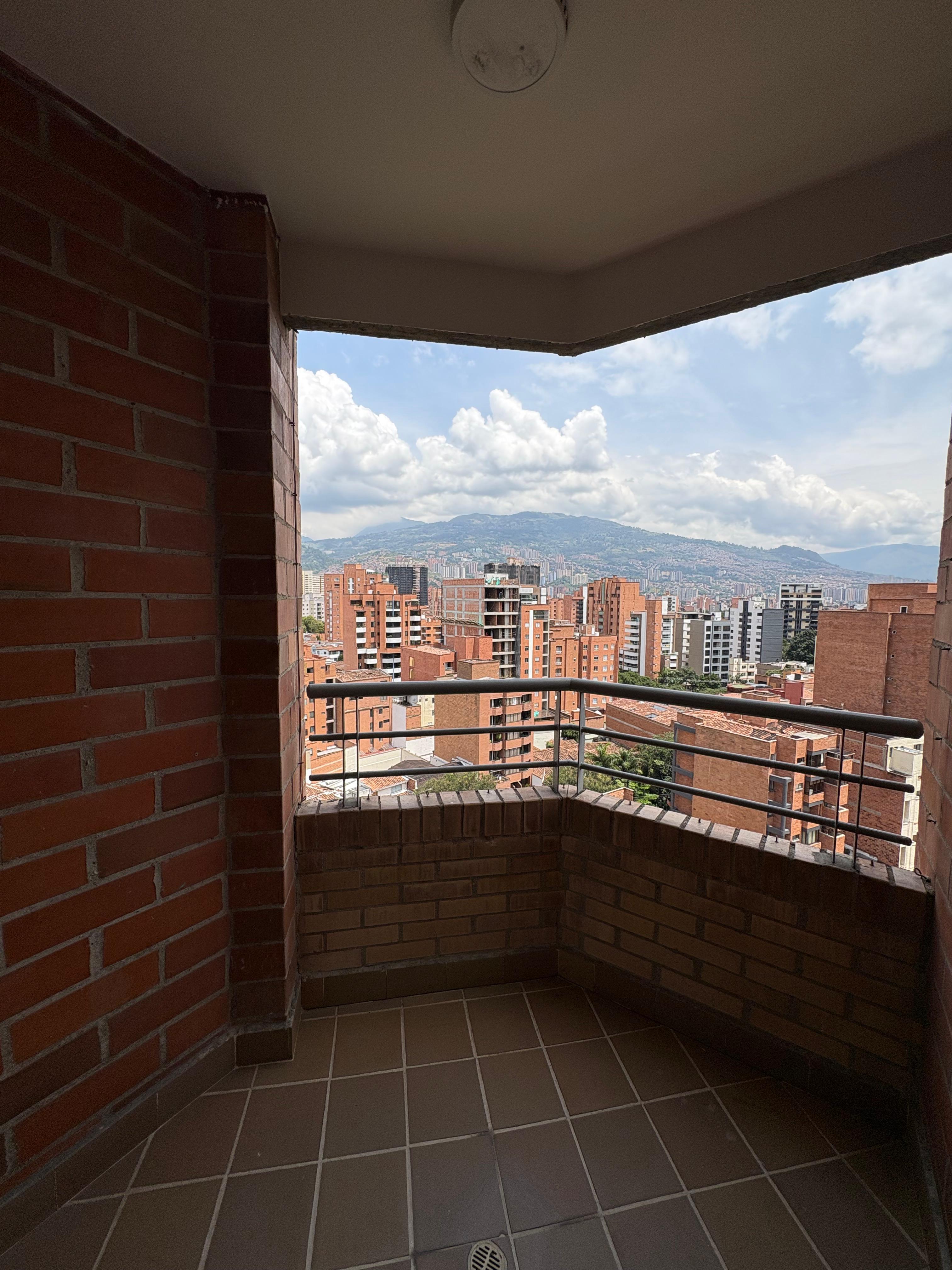 ARRIENDO APARTAMENTO, LAURELES