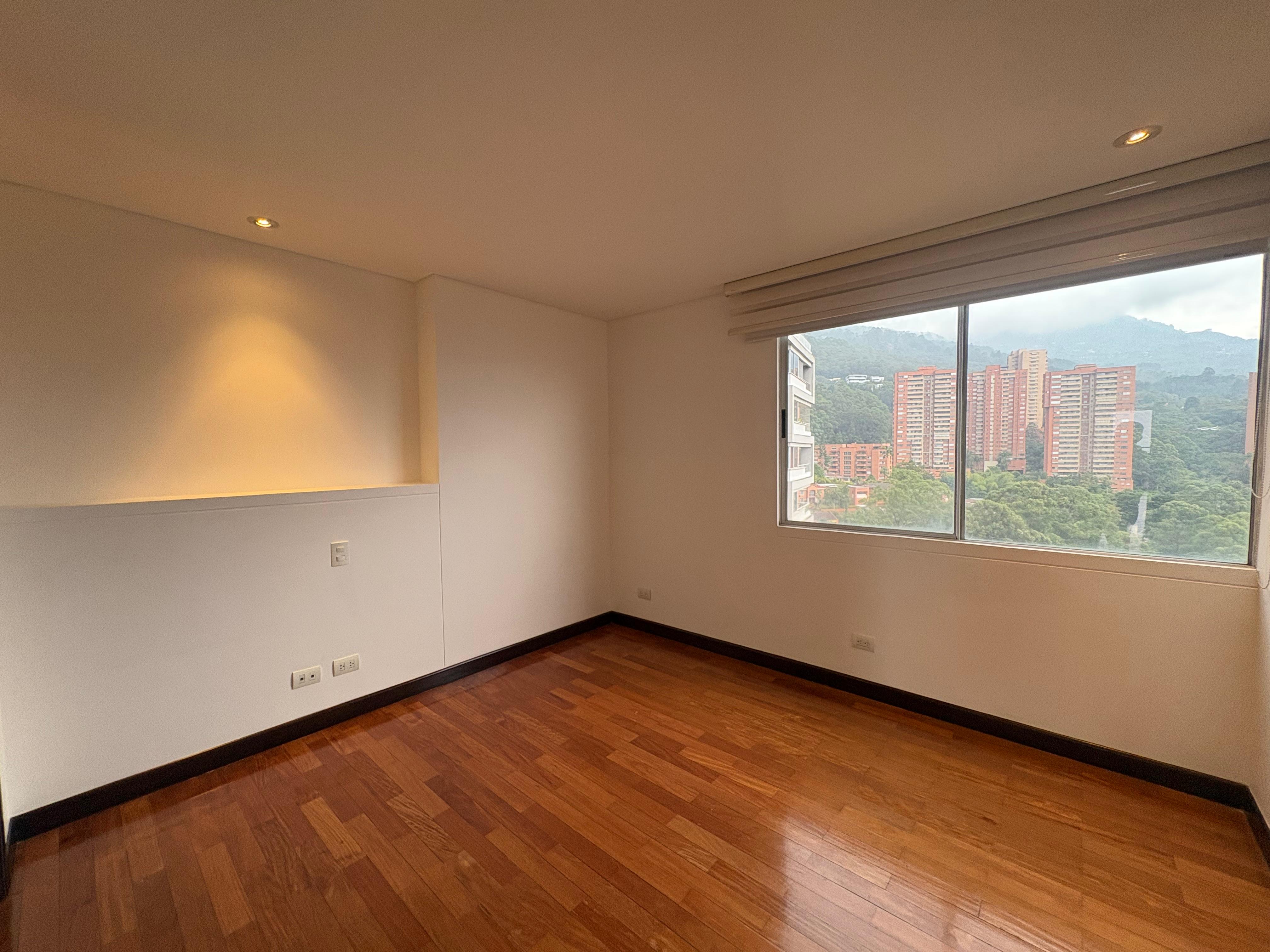 ARRIENDO APARTAMENTO, POBLADO CALERA