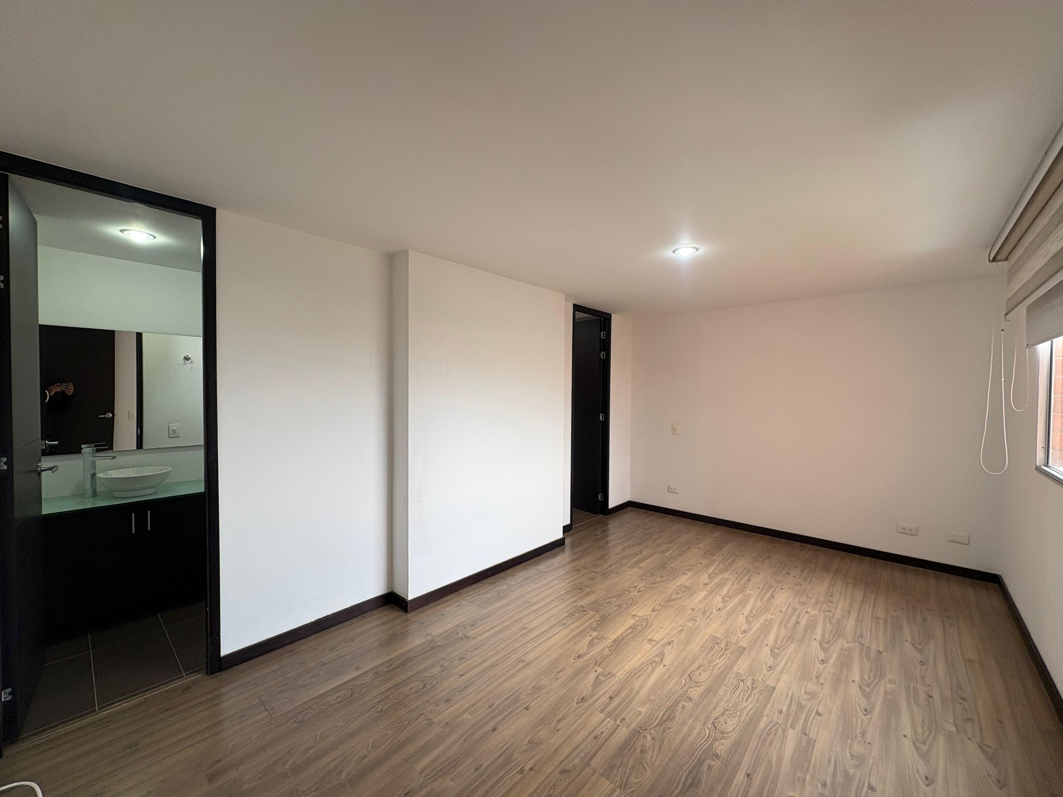 ARRIENDO APARTAMENTO ENVIGADO LOMA DEL CHOCHO