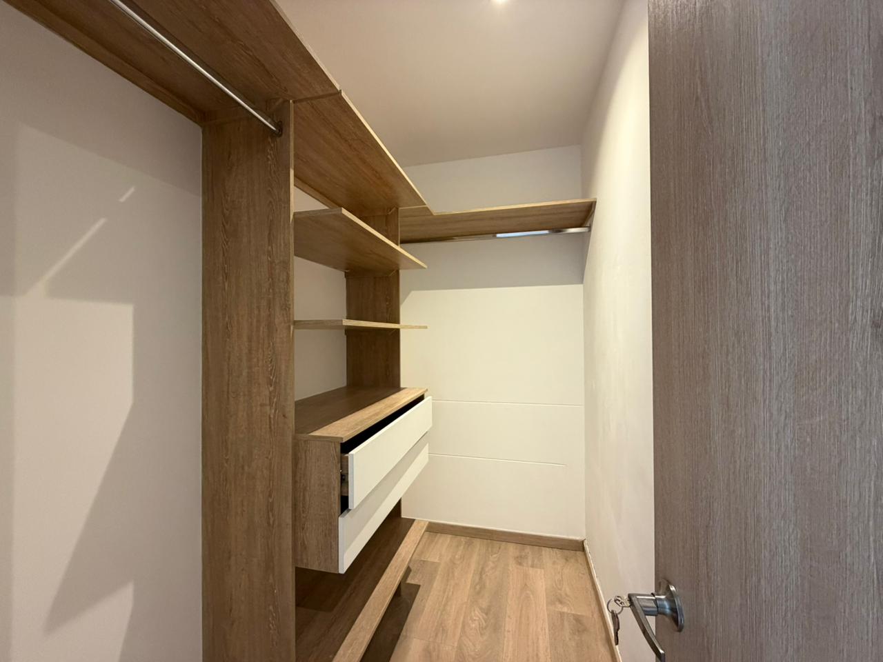 ARRIENDO CASA - ENVIGADO SECTOR INTERMEDIA