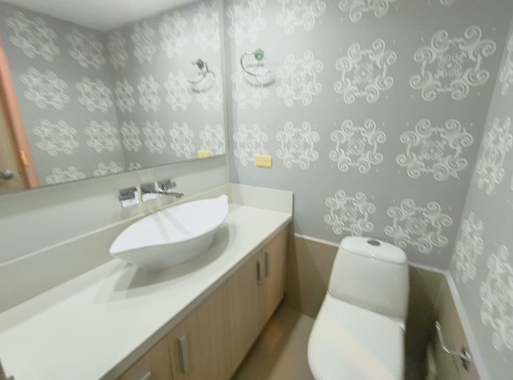 ARRIENDO APARTAMENTO - POBLADO LOMA DE LOS PARRA