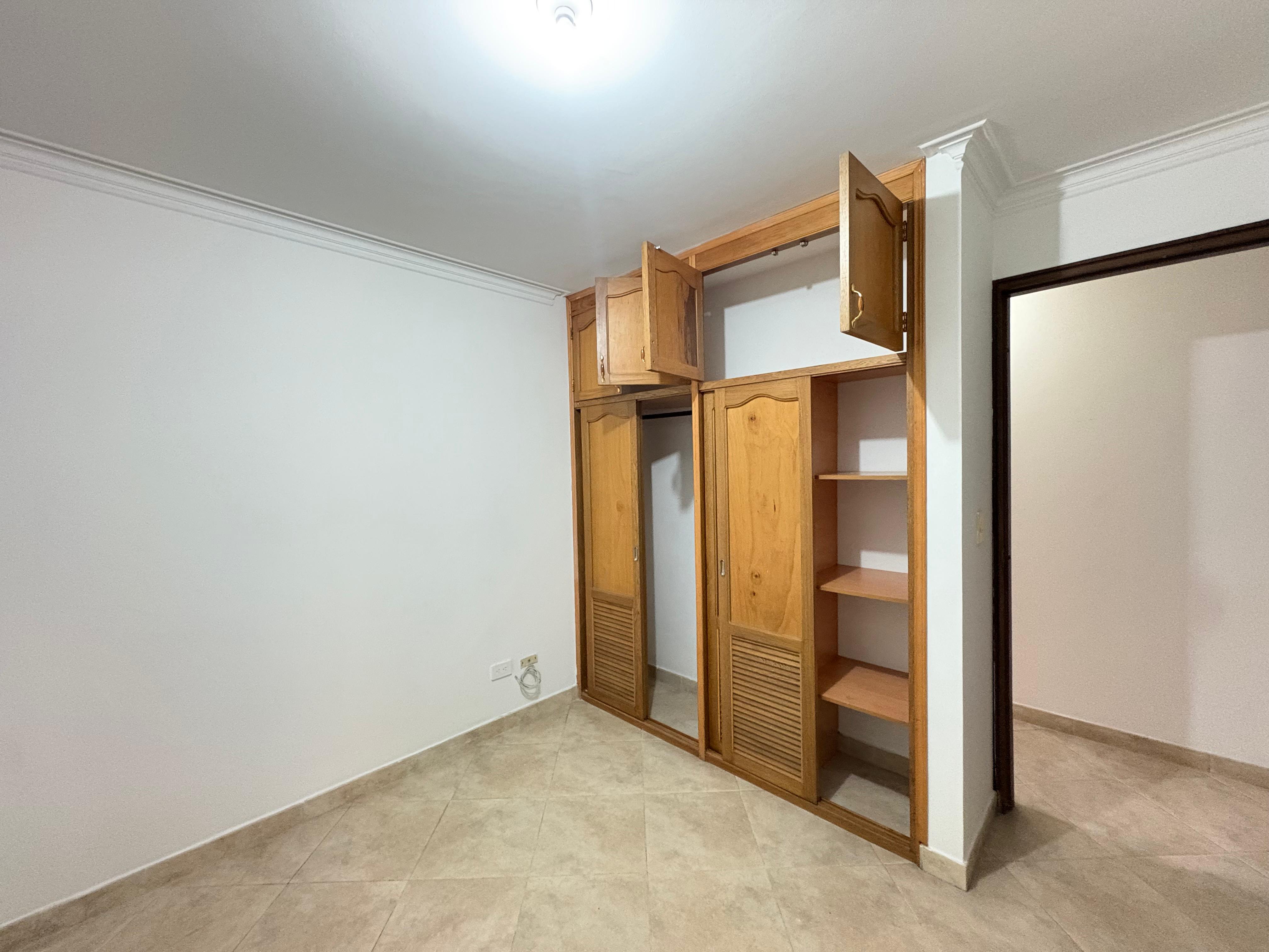 ARRIENDO APARTAMENTO, CONQUISTADORES