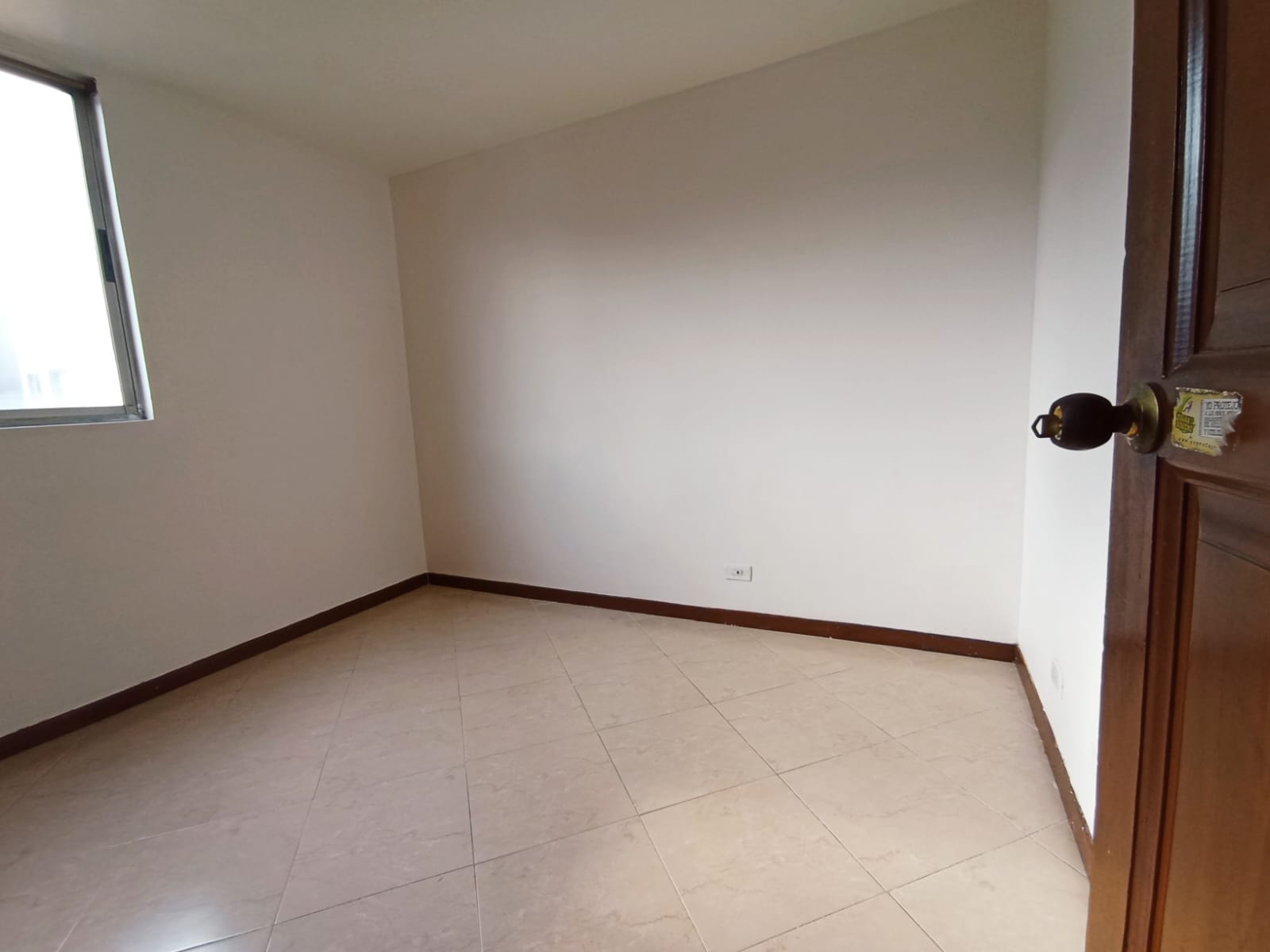 ARRIENDO APARTAMENTO - LOMA LOS BERNAL