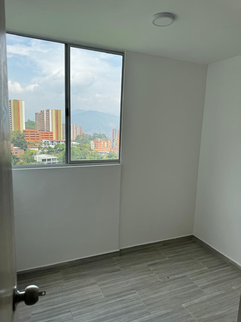ARRIENDO APARTAMENTO - ENVIGADO LA MINA
