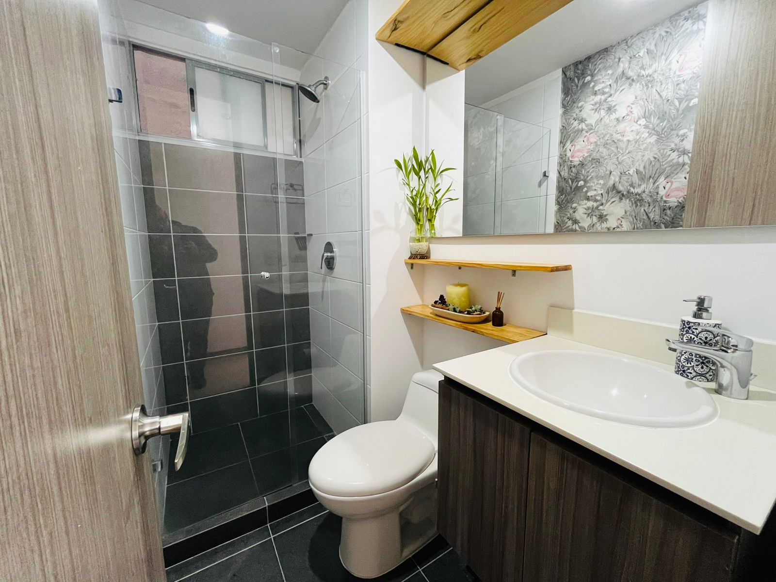 ARRIENDO APARTAMENTO - POBLADO CIUDAD DEL RIO