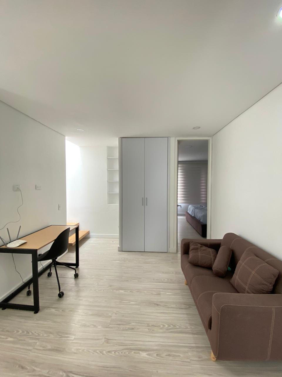 ARRIENDO CASA - ENVIGADO LOMA DEL CHOCHO