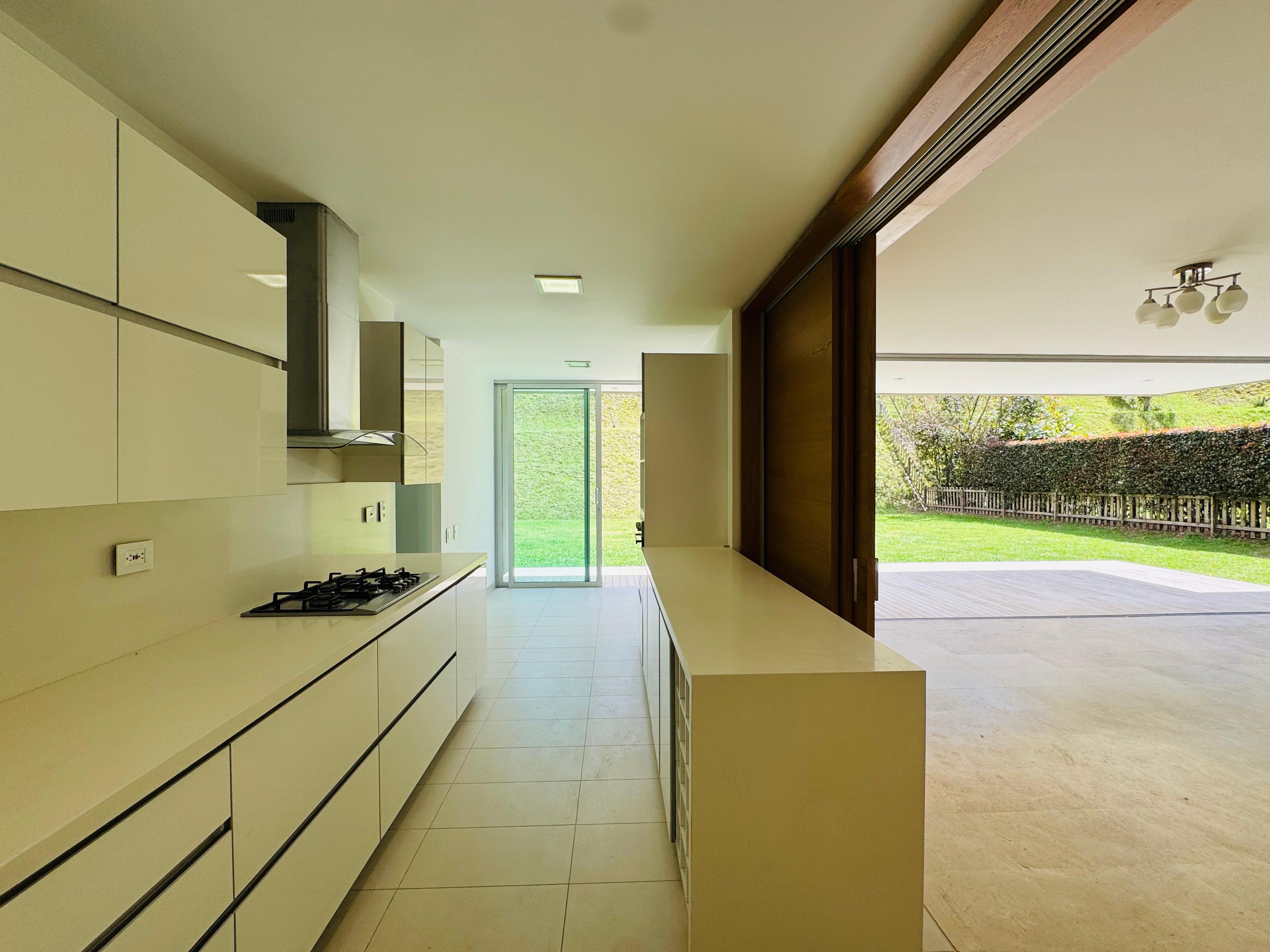ARRIENDO CASA - ALTO DE LAS PALMAS