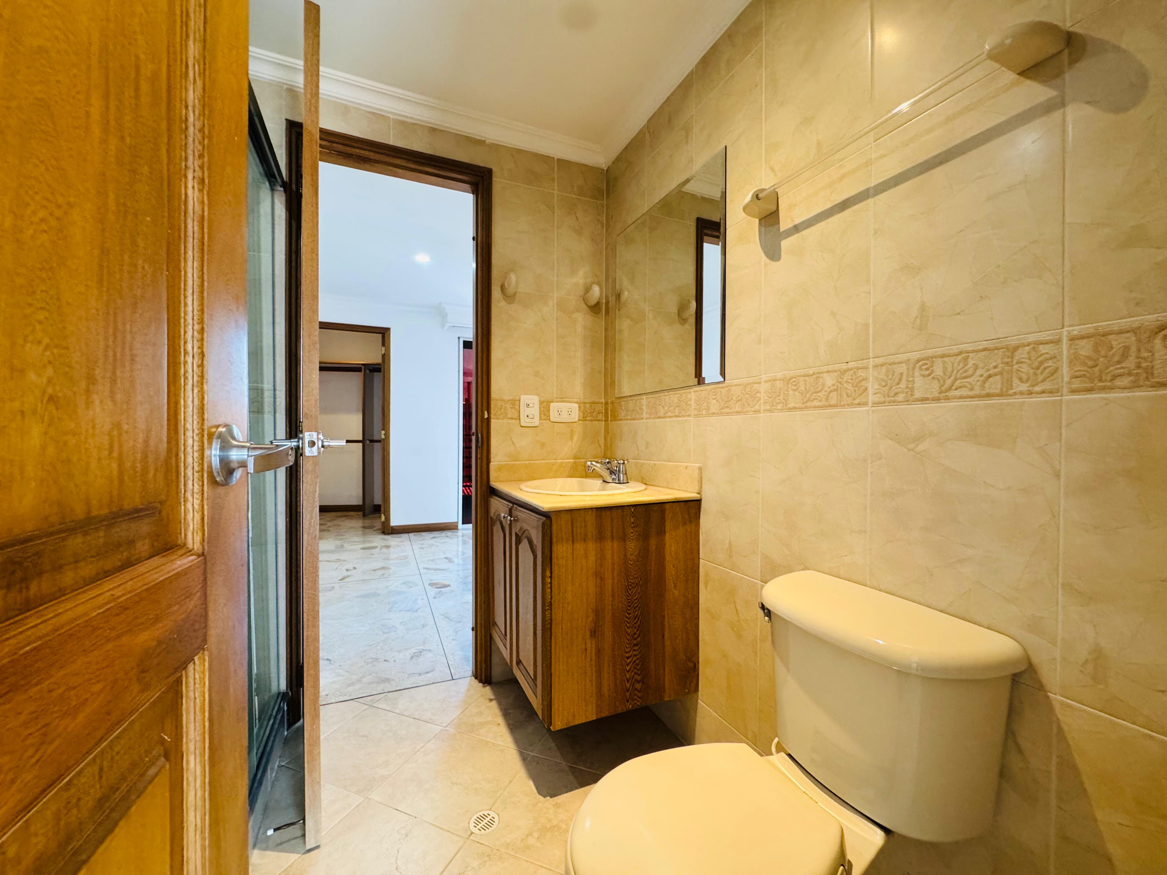 ARRIENDO APARTAMENTO - LAURELES