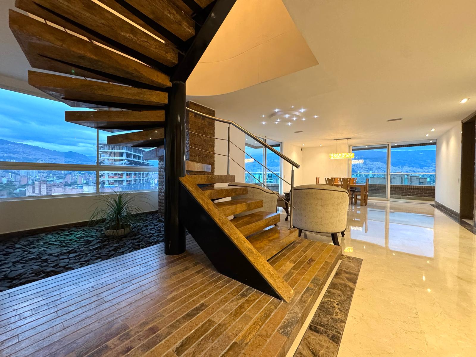 ARRIENDO PENTHOUSE, LAURELES