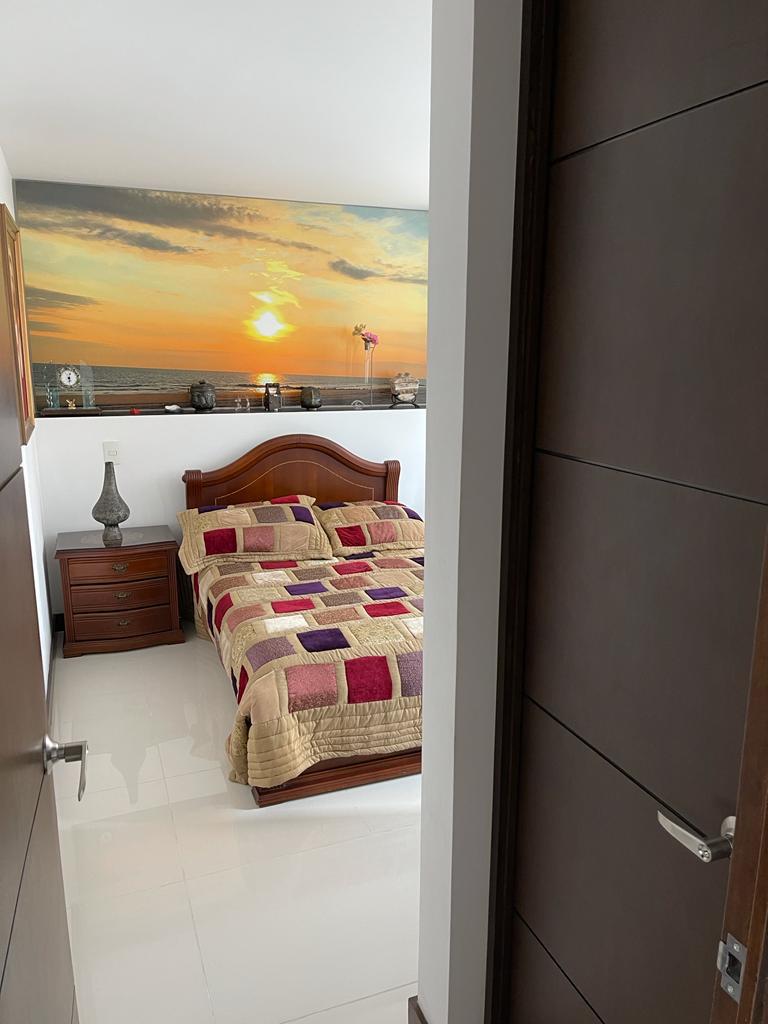 ARRIENDO APARTAMENTO AMOBLADO, LAURELES