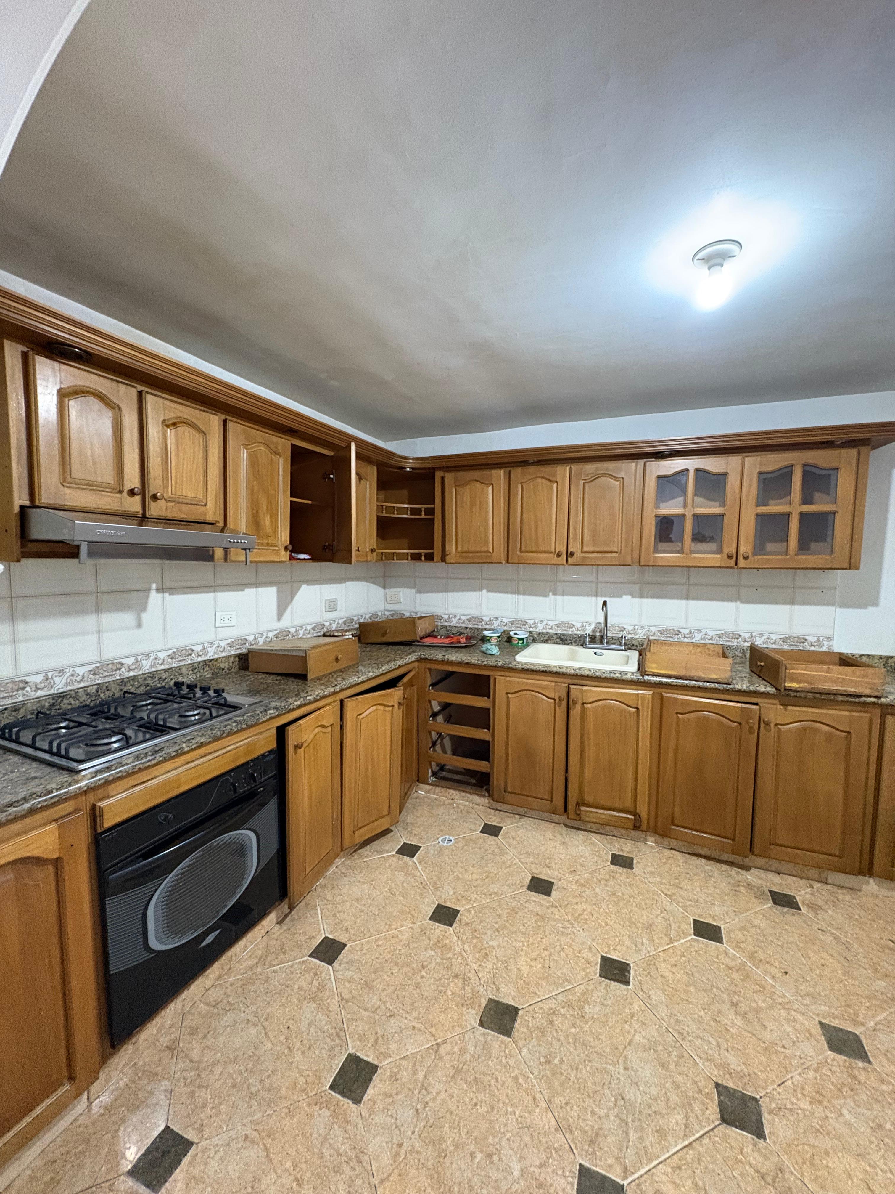 ARRIENDO CASA FLORESTA