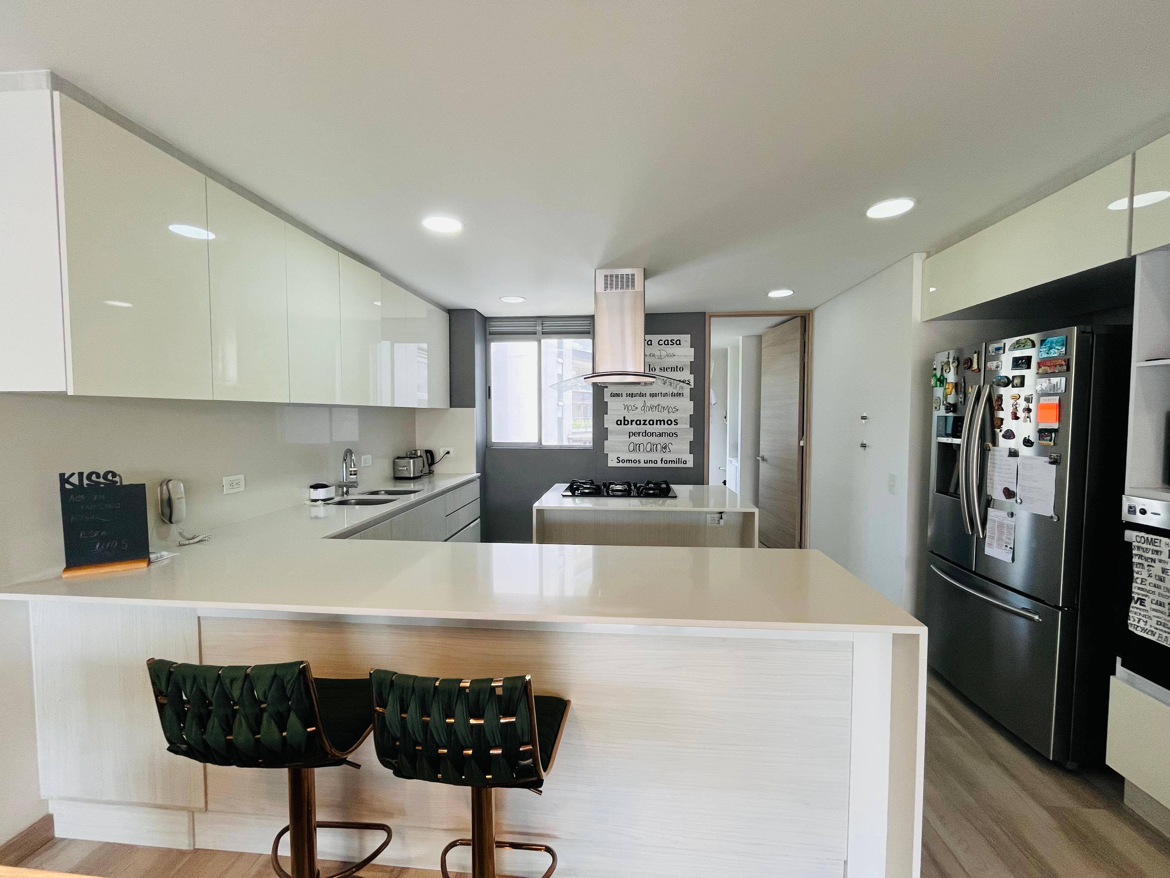 ARRIENDO APARTAMENTO - ENVIGADO LAS BRUJAS