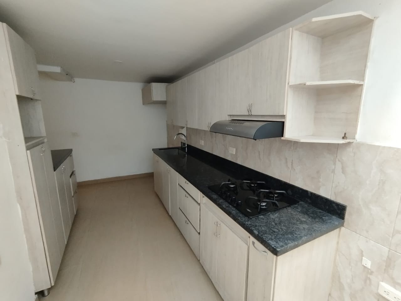 ARRIENDO CASA EN MEDELLIN LA AMERICA
