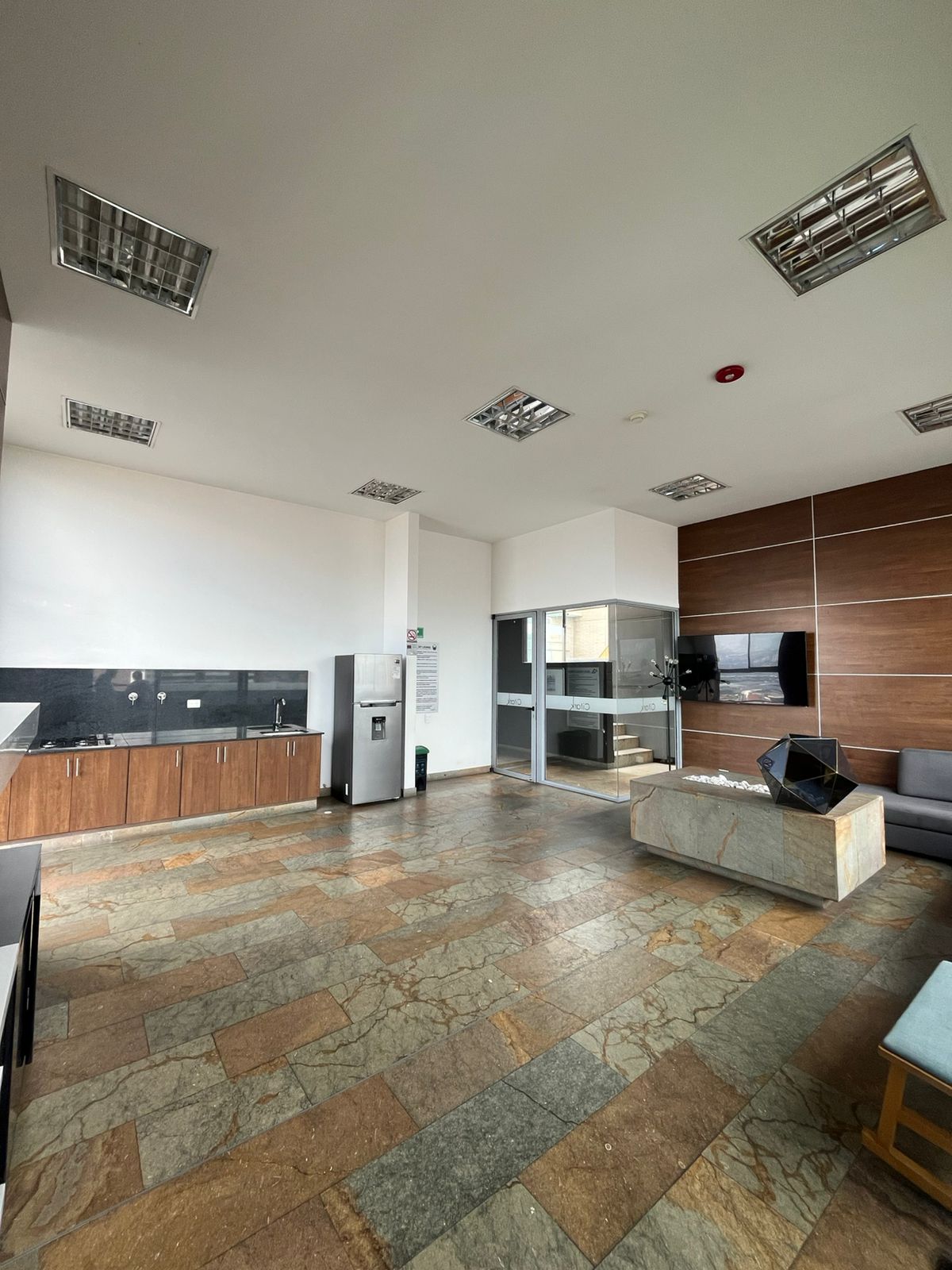 ARRIENDO APARTAMENTO - POBLADO LOS GONZALEZ