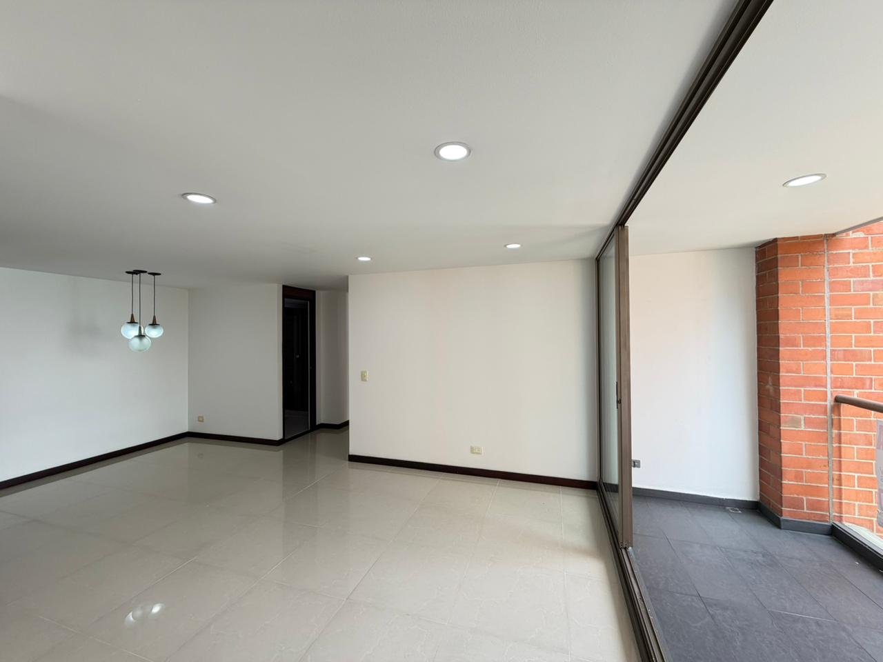 ARRIENDO APARTAMENTO - SANTA MARIA DE LOS ANGELES