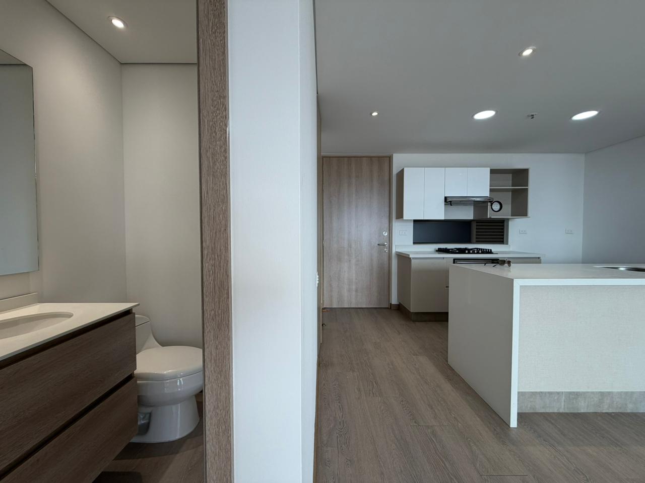 ARRIENDO APARTAESTUDIO - POBLADO SECTOR LINARES