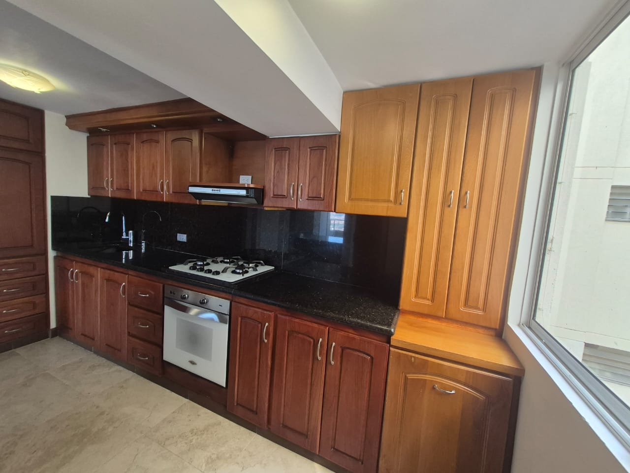 ARRIENDO APARTAMENTO DUPLEX POBLADO PALMAS