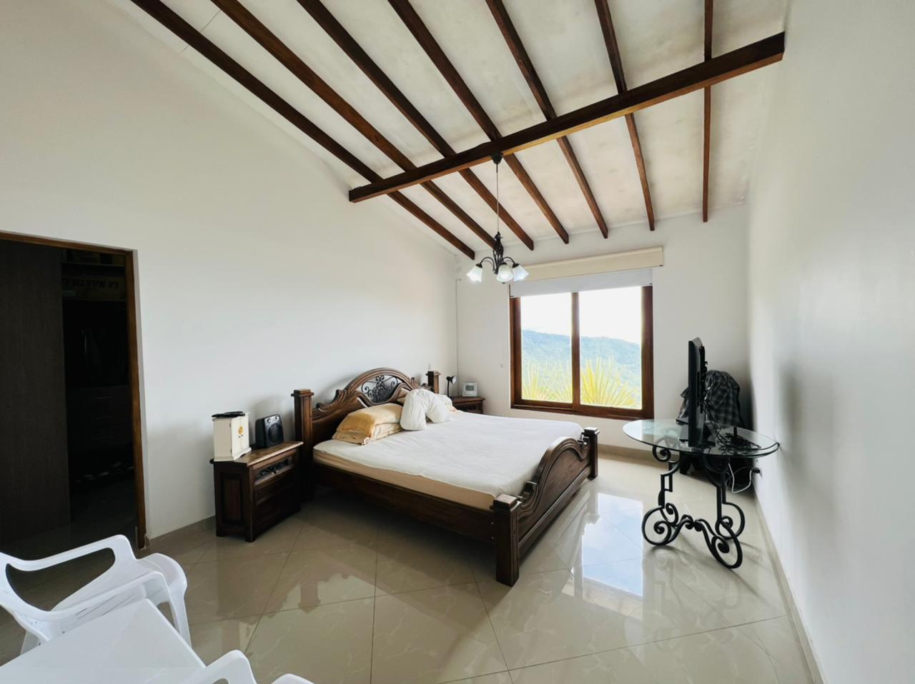 ARRIENDO CASA - SECTOR LA CATEDRAL ENVIAGO