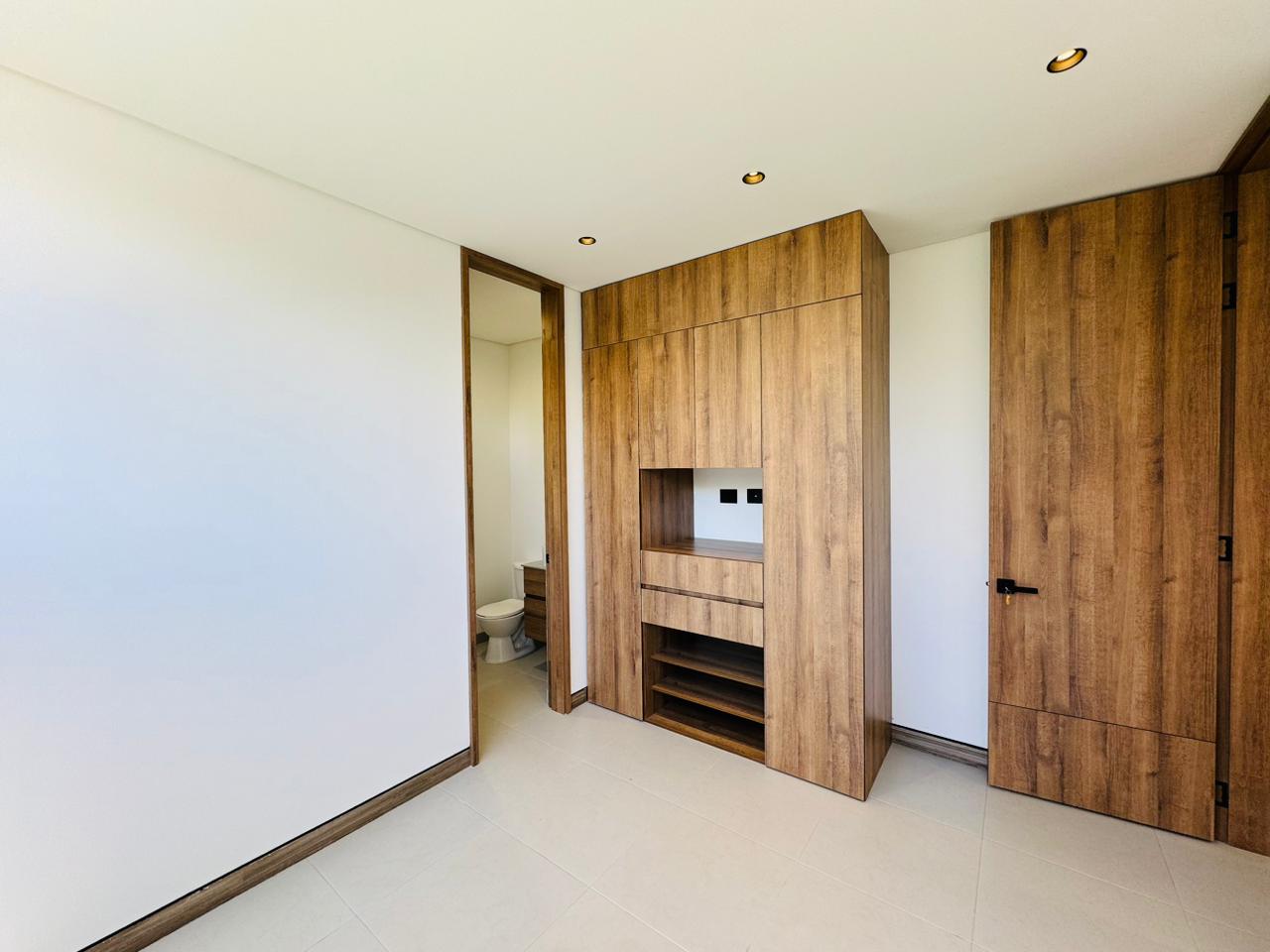 VENTA CASA - ALTO DE LAS PALMAS