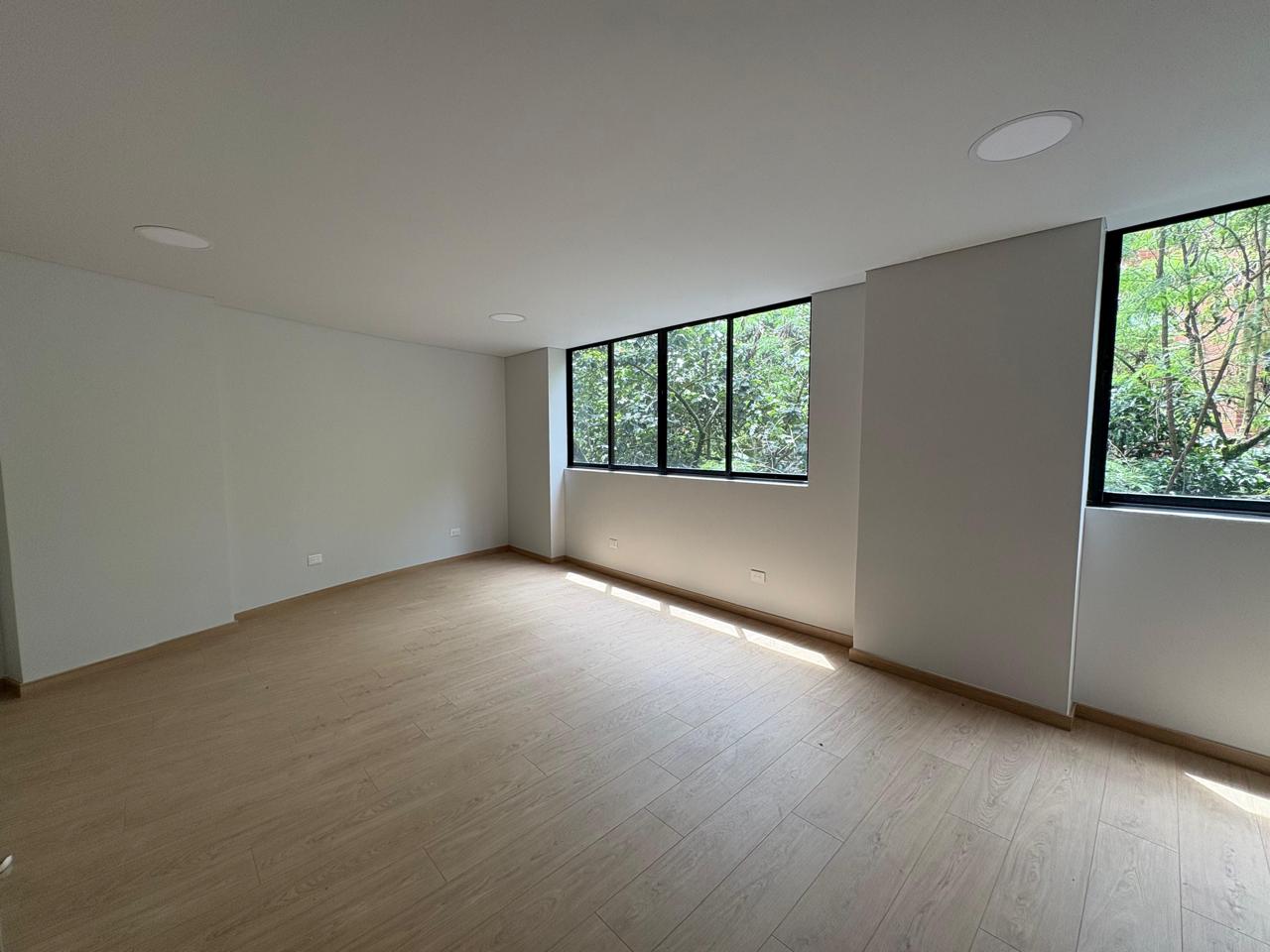 ARRIENDO PENTHOUSE DUPLEX AMOBLADO  - POBLADO SECTOR EL TESORO