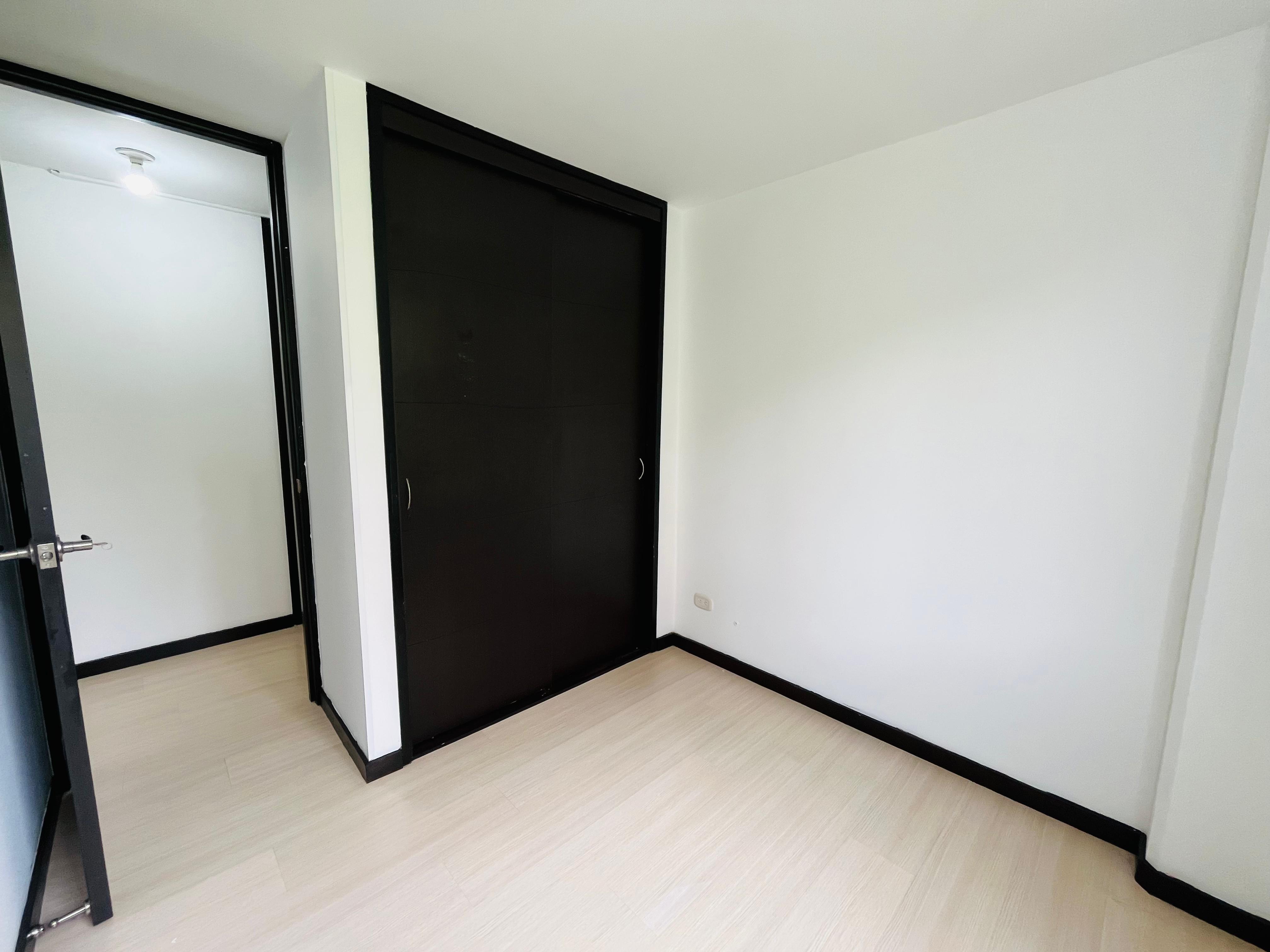 ARRIENDO APARTAMENTO - ENVIGADO TRIANON