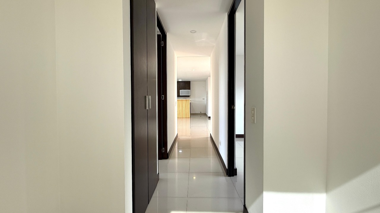 ARRIENDO APARTAMENTO - POBLADO LA LINDE