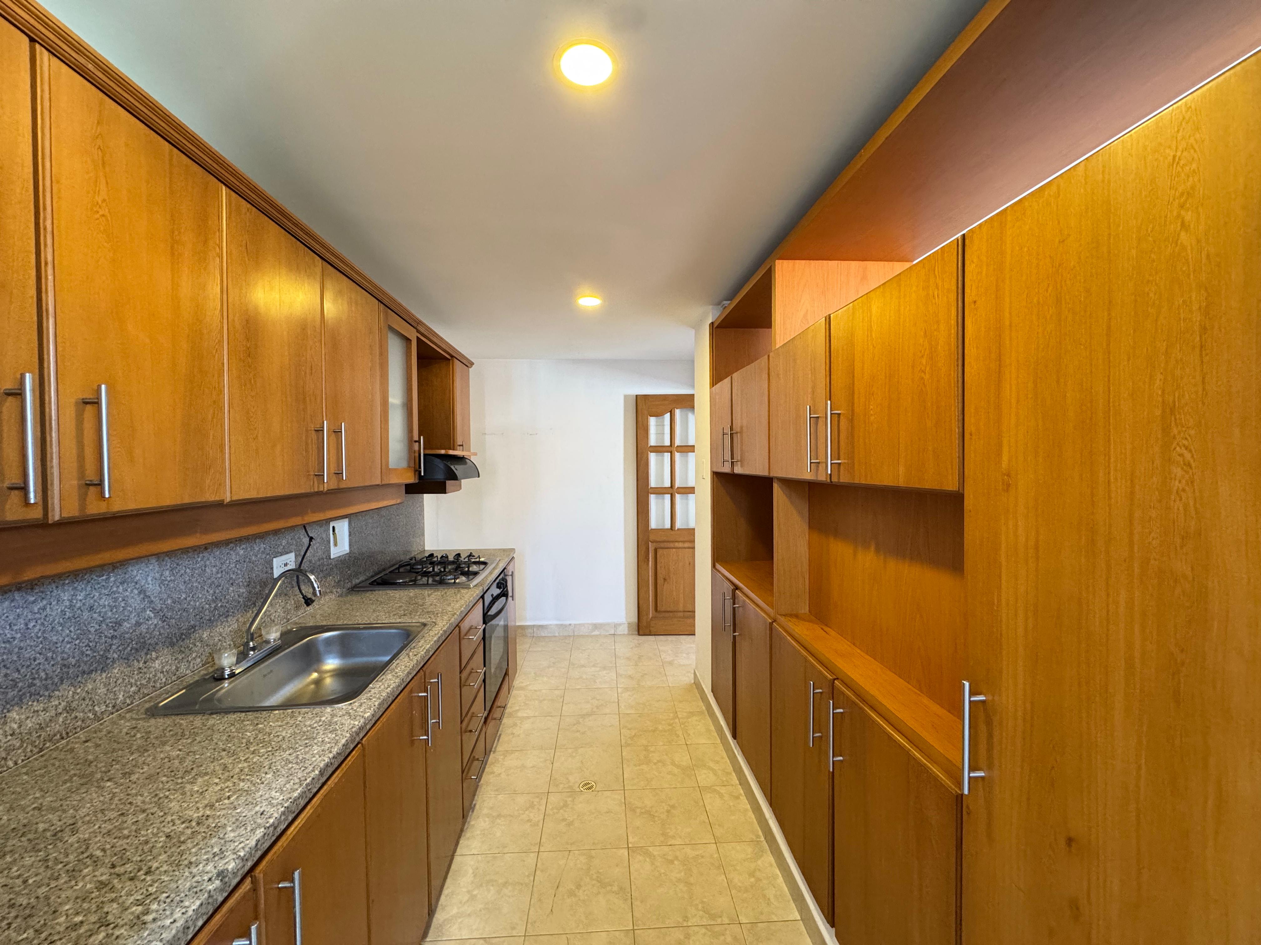 ARRIENDO APARTAMENTO - LAURELES