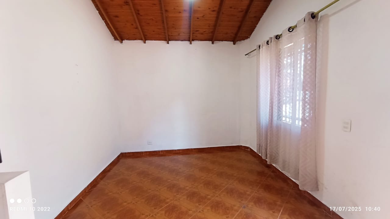 ARRIENDO CASA INDEPENDIENTE - SANTA MONICA