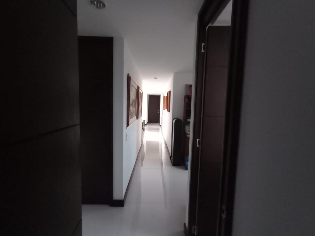 ARRIENDO APARTAMENTO AMOBLADO, LAURELES