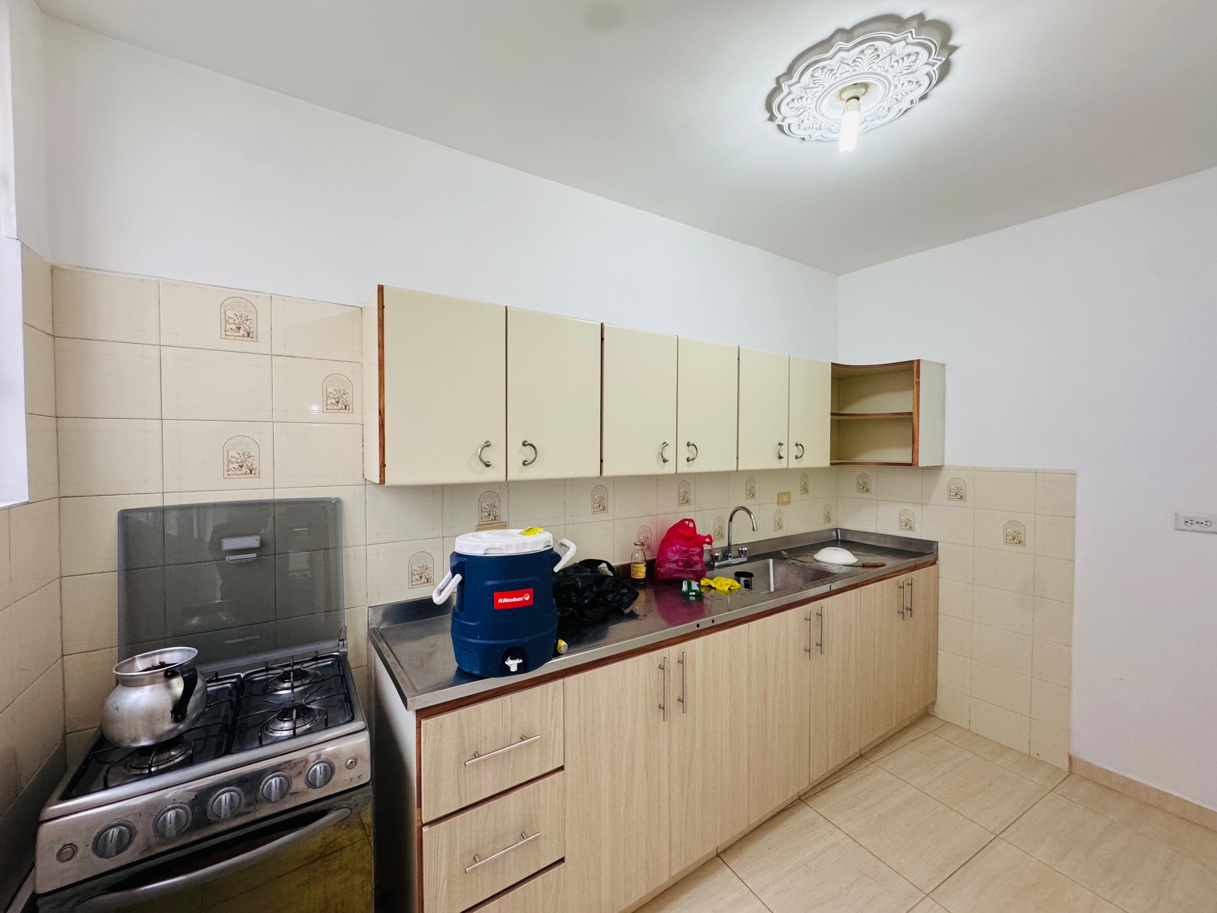 ARRIENDO CASA PARA VIVIENDA O COMERCIAL - FLORIA NUEVA