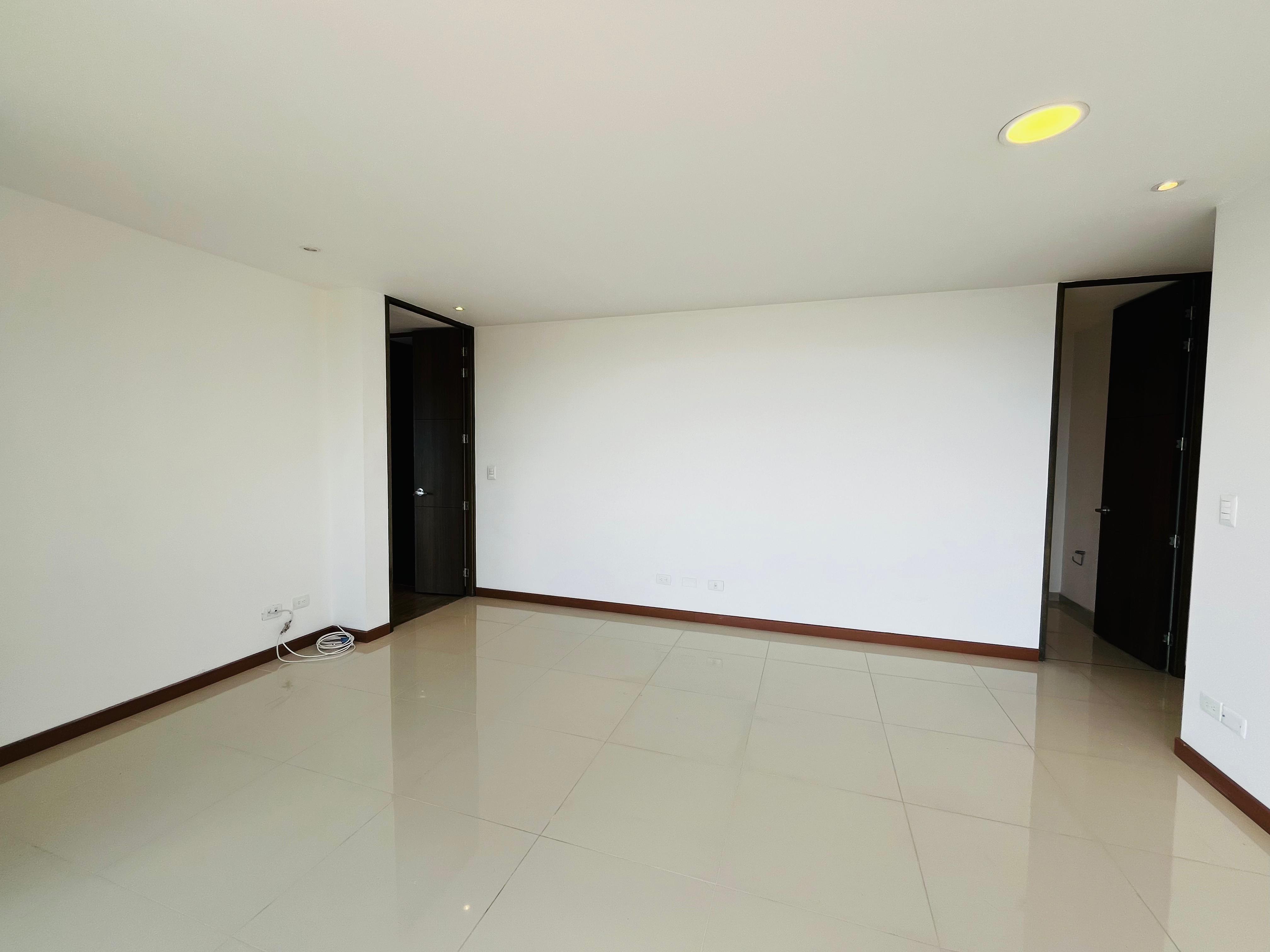 ARRIENDO APARTAMENTO - POBLADO LOS BALSOS