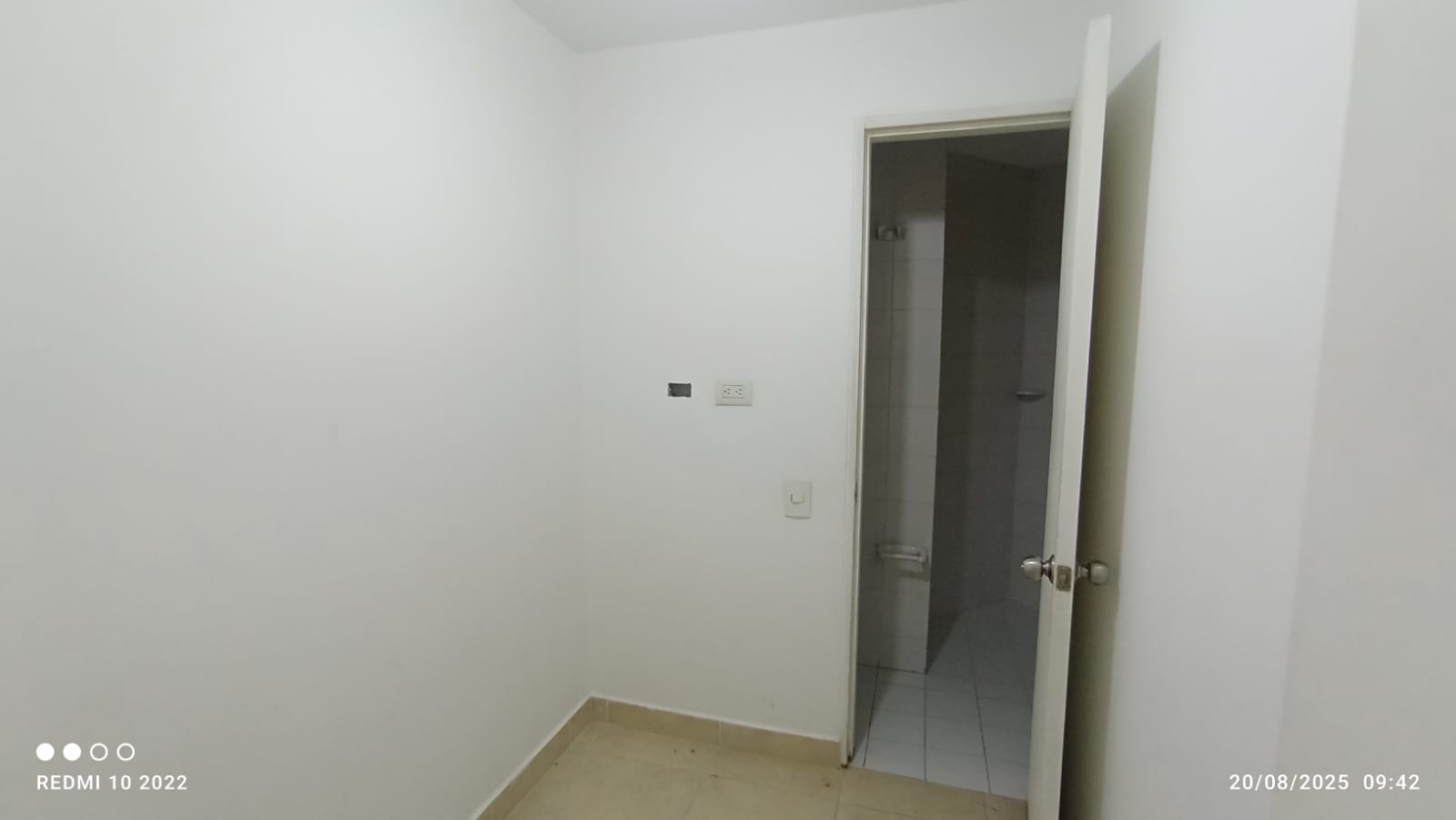 ARRIENDO APARTAMENTO - LAURELES