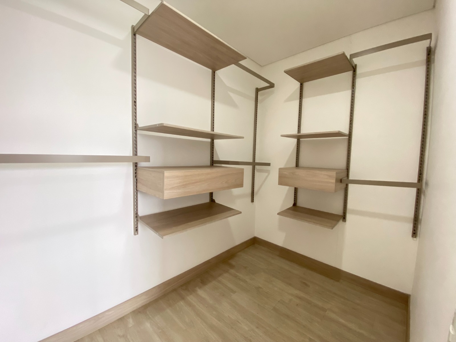 ARRIENDO APARTAMENTO - ENVIGADO LOMA DEL CHOCHO