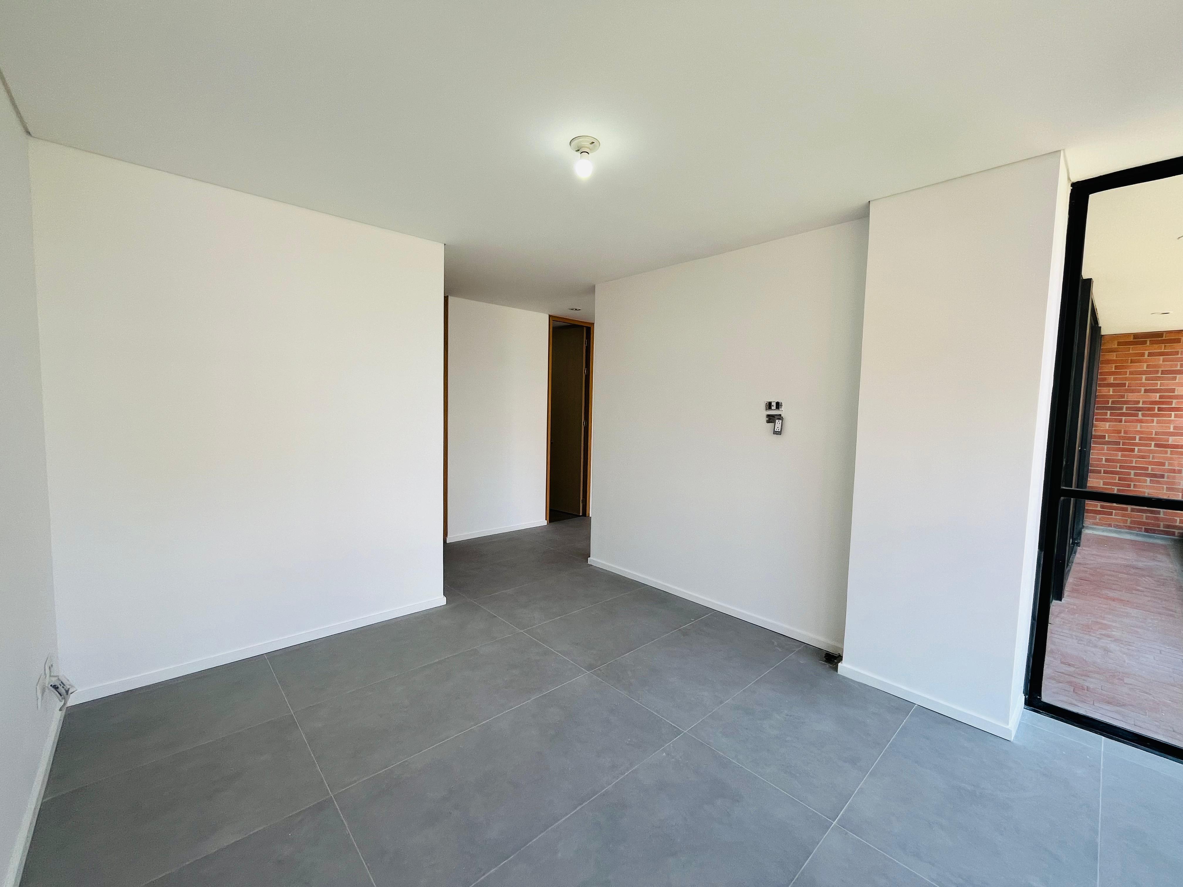 ARRIENDO APARTAESTUDIO - ENVIGADO LOMA DE LAS BRUJAS