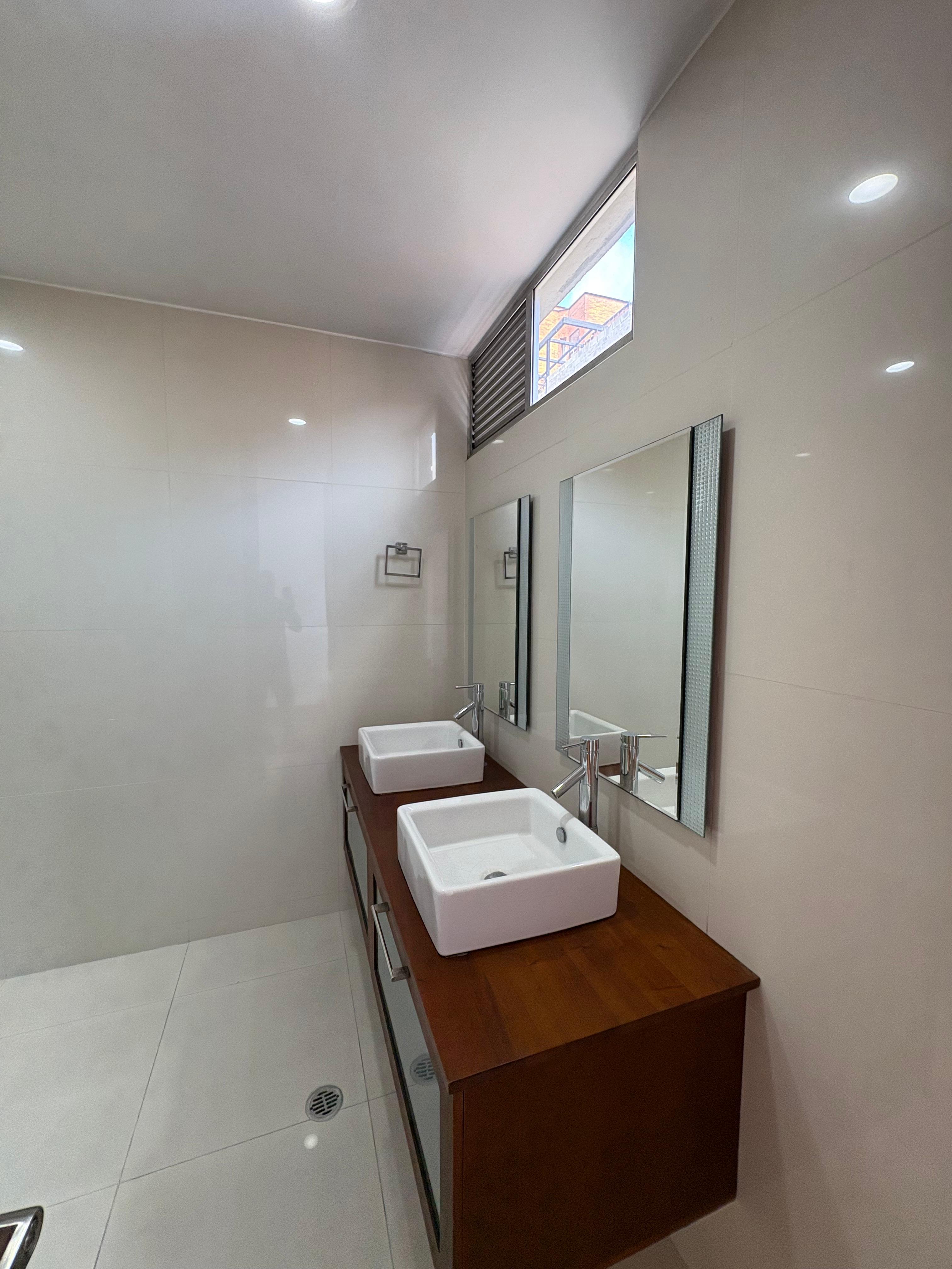 ARRIENDO APARTAMENTO, CONQUISTADORES