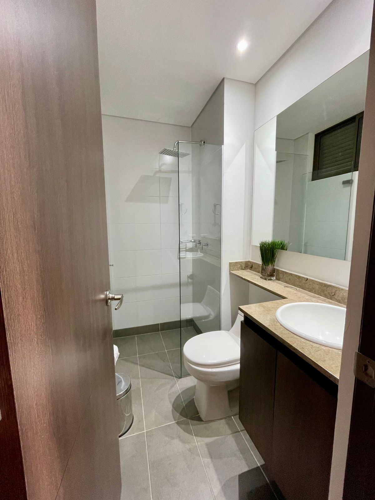 ARRIENDO APARTA HOTEL AMOBLADO - SECTOR LLANOGRANDE